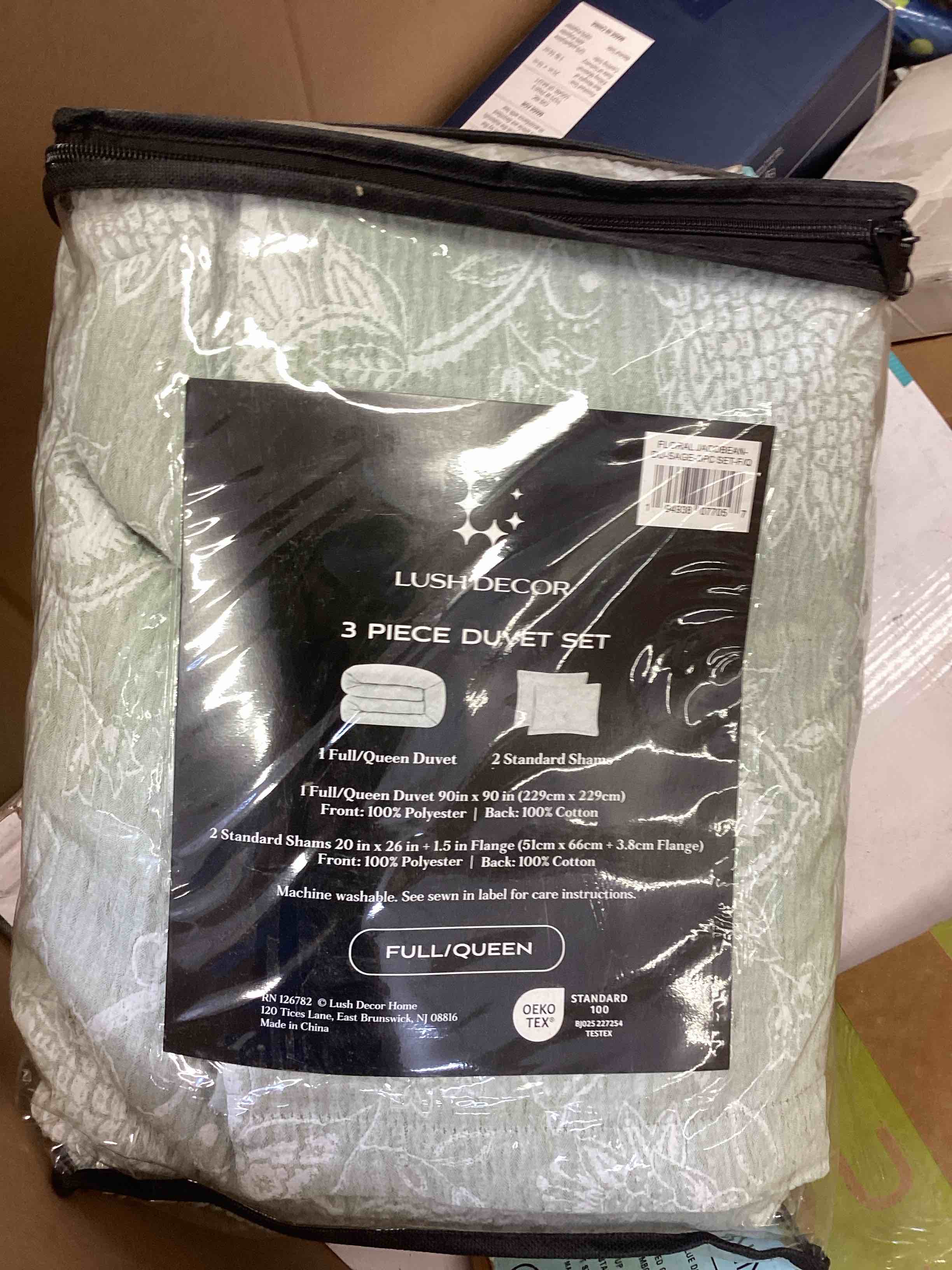 Condition photo showing Good Condition for lush décor full/queen floral jacobean gauze jacquard duvet cover green