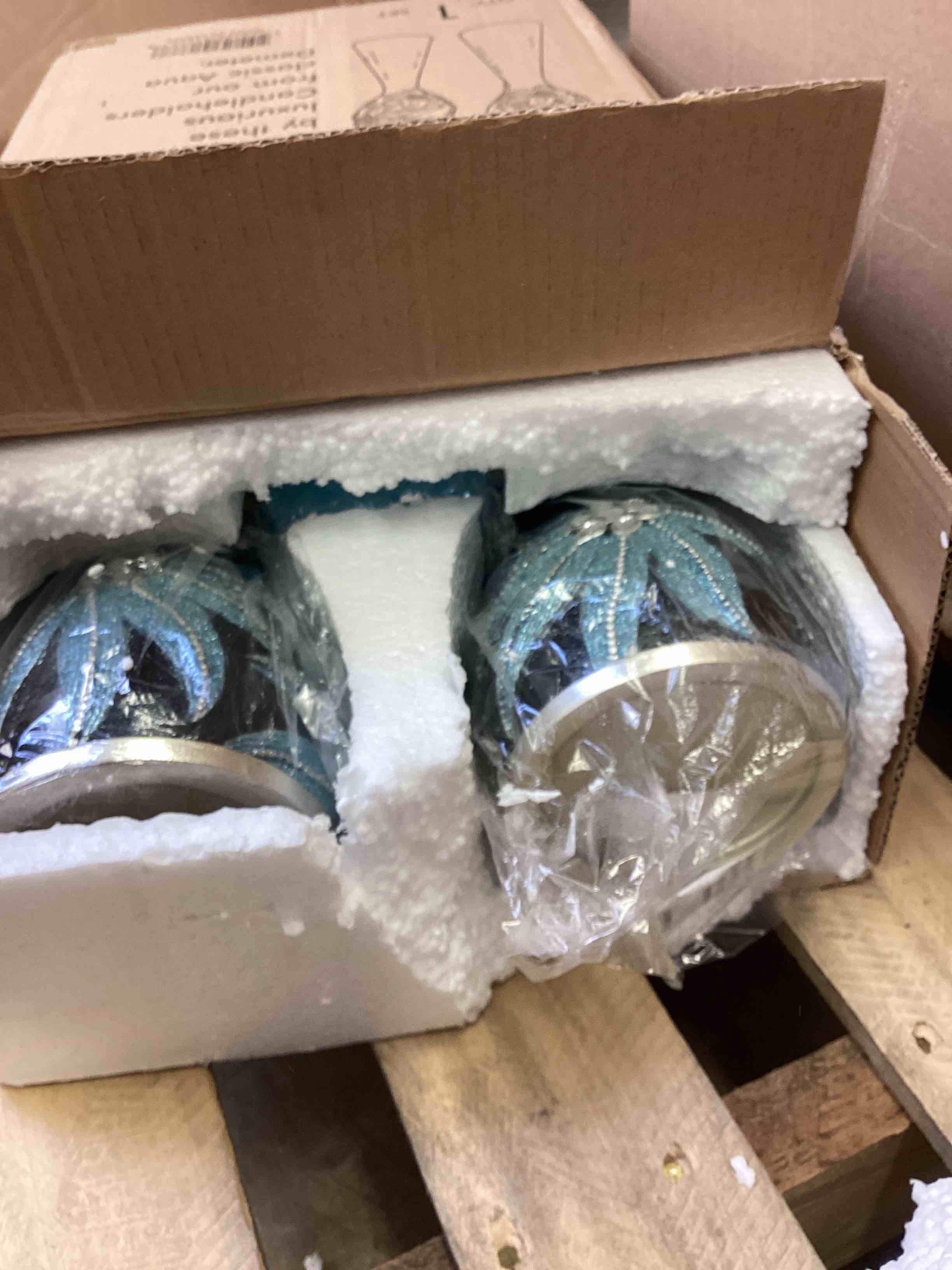 Condition photo showing Good Condition for aqua demeter candleholder set