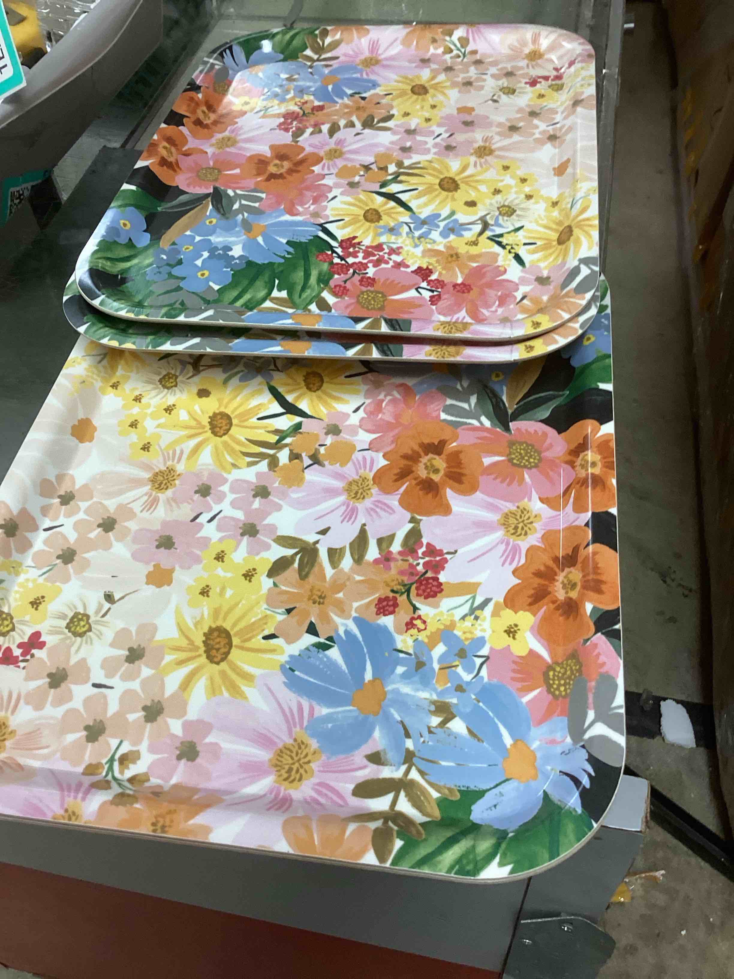 Condition photo showing New/Like New for rifle paper co. marguerite medium rectangle serving tray, bent ply tray, laminated paper and birch wood, (food and dishwasher safe, 14" l x 11" w), hostess, gift for mom, party, entertaining