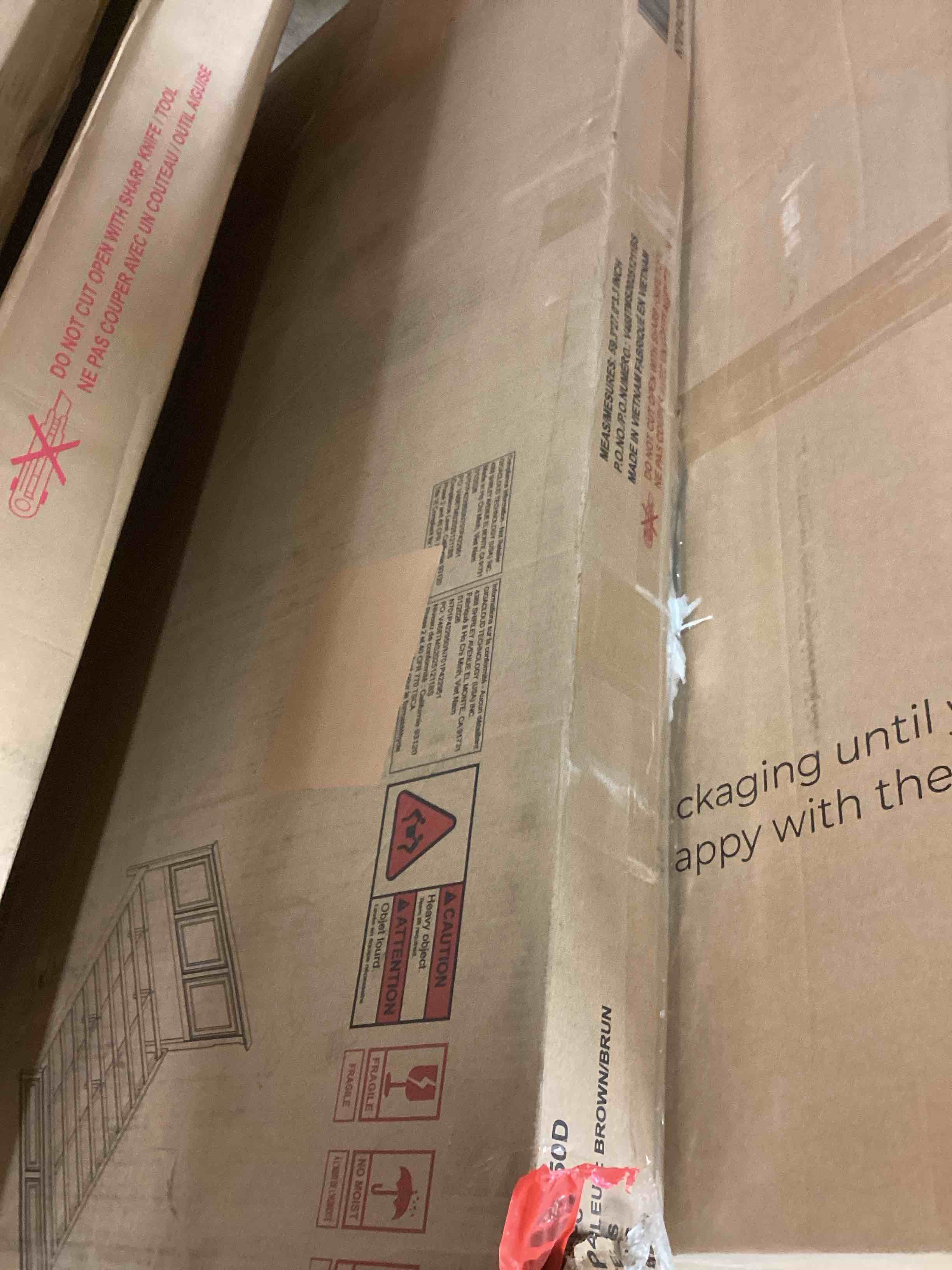 Condition photo showing Good Condition for  king platform bed ,espresso (incomplete one box only)