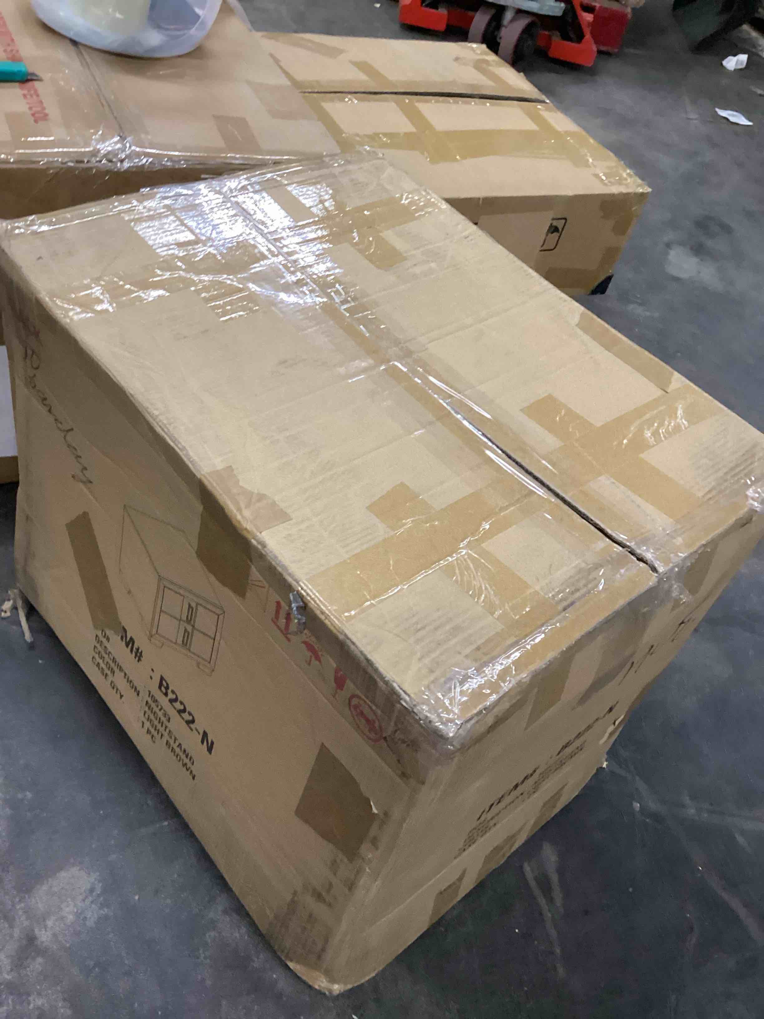 https://s3.amazonaws.com/lotting-images-prod/bidfta/TEA4411700_1777298295158.jpeg