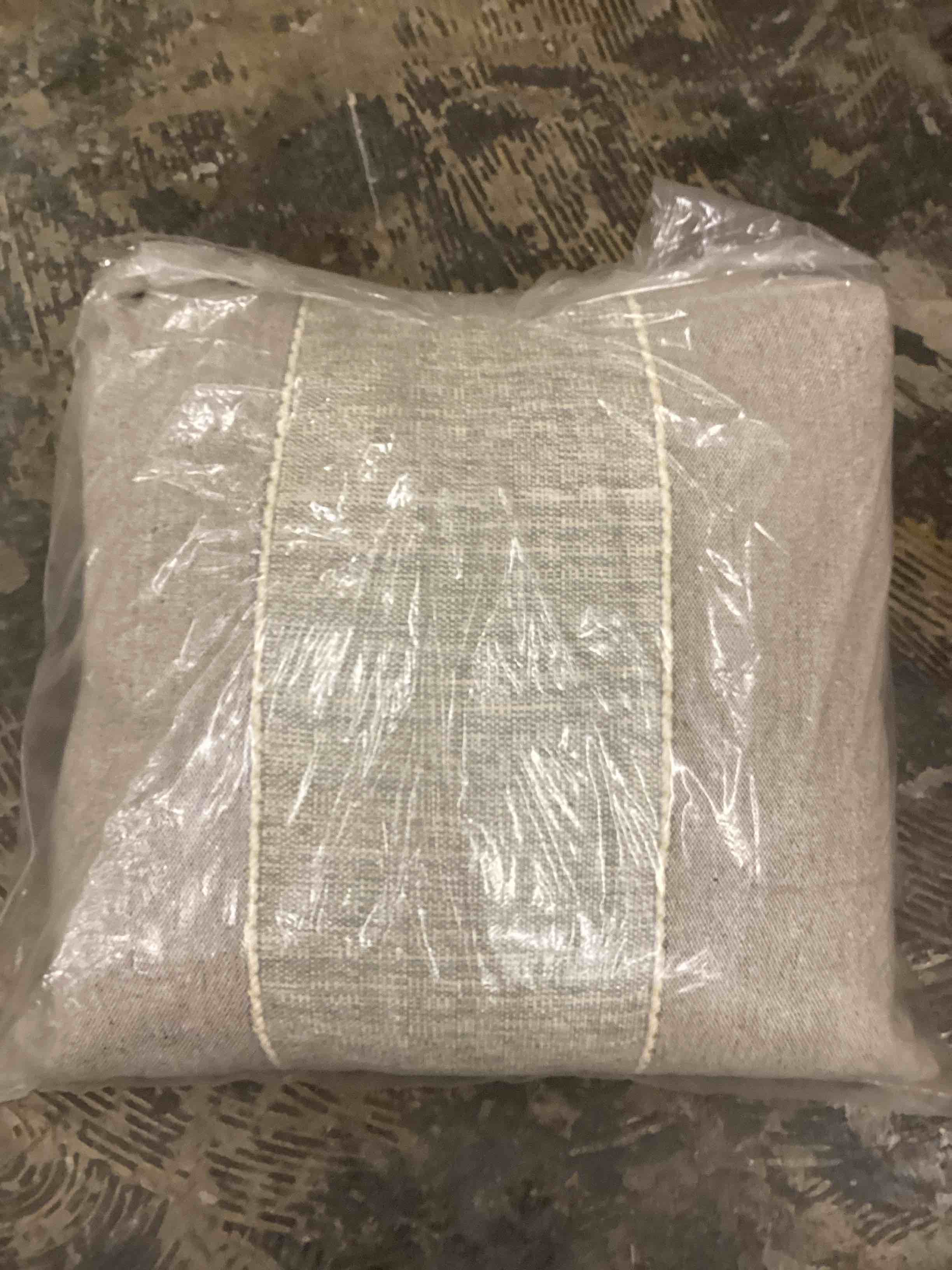 Condition photo showing New/Like New for square cotton pillow cover & insert 
