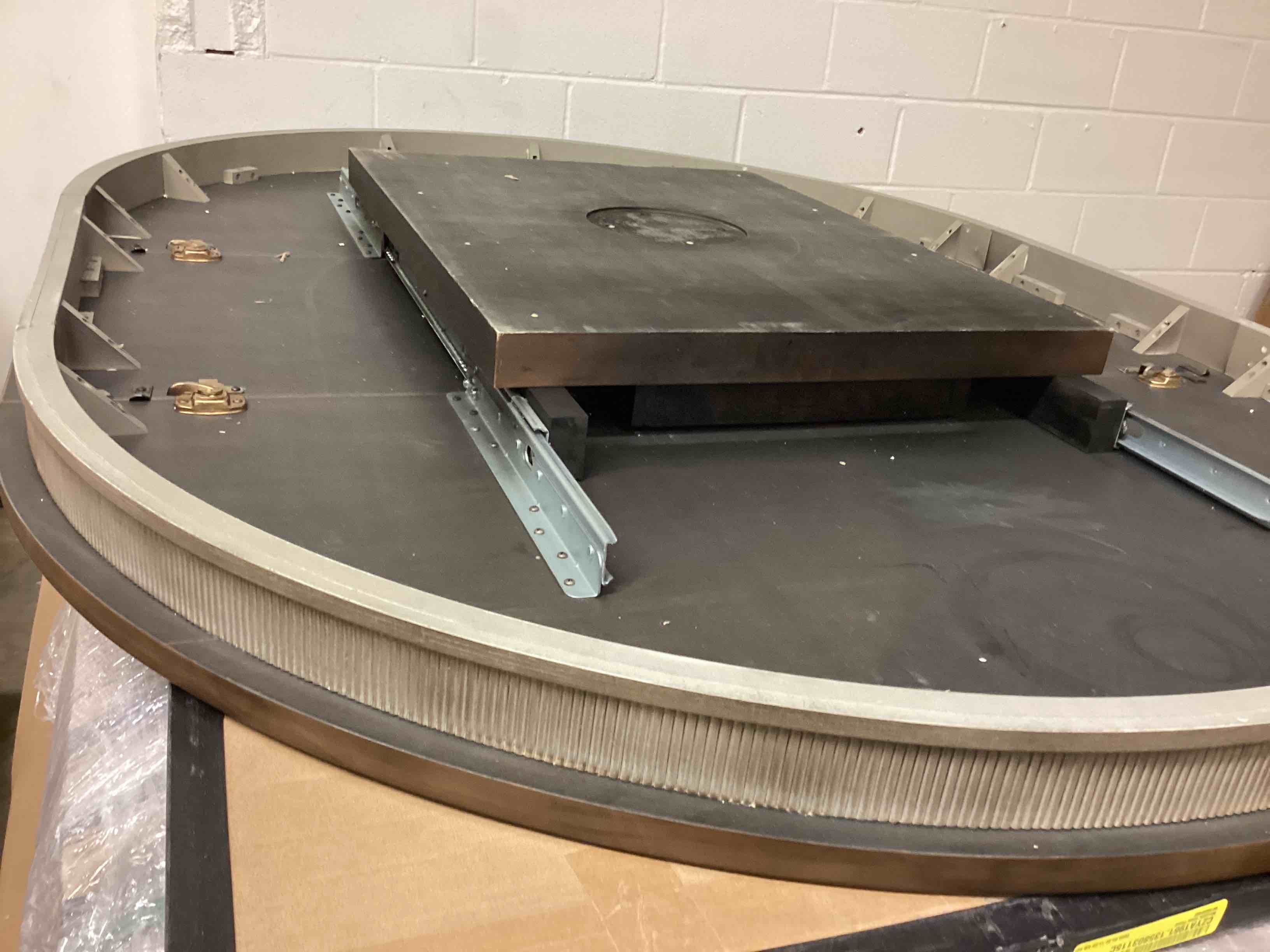 Condition photo showing Good Condition for 654-701 american drew furniture savona dining table (incomplete only table top) 