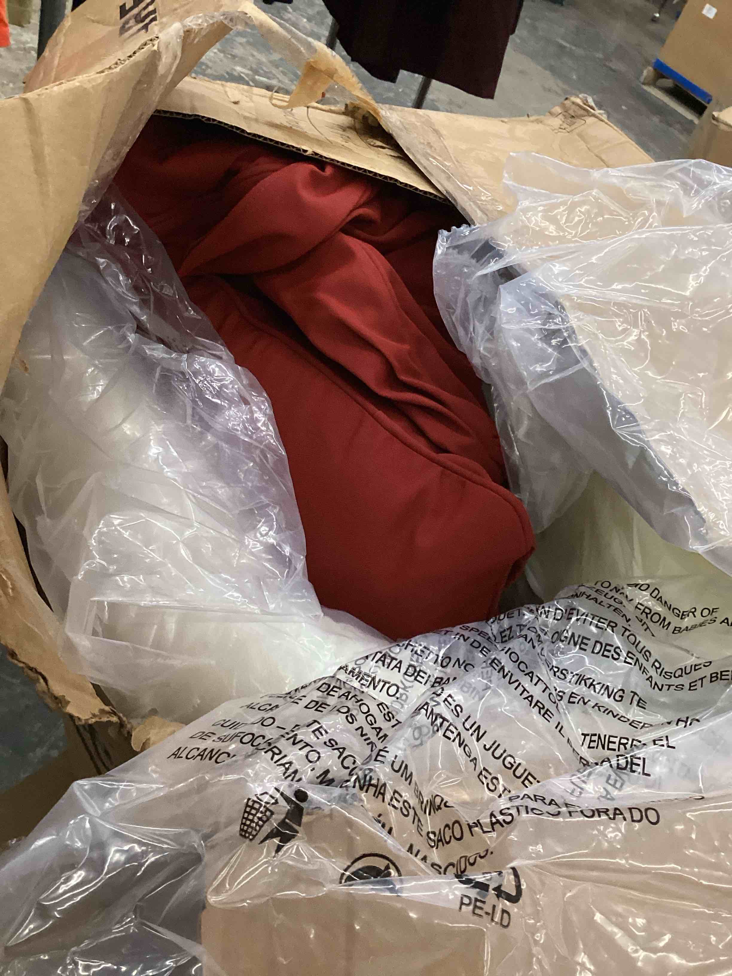 Condition photo showing Good Condition for deb outdoor 6" thick cushion set - back cushions and seat cushions