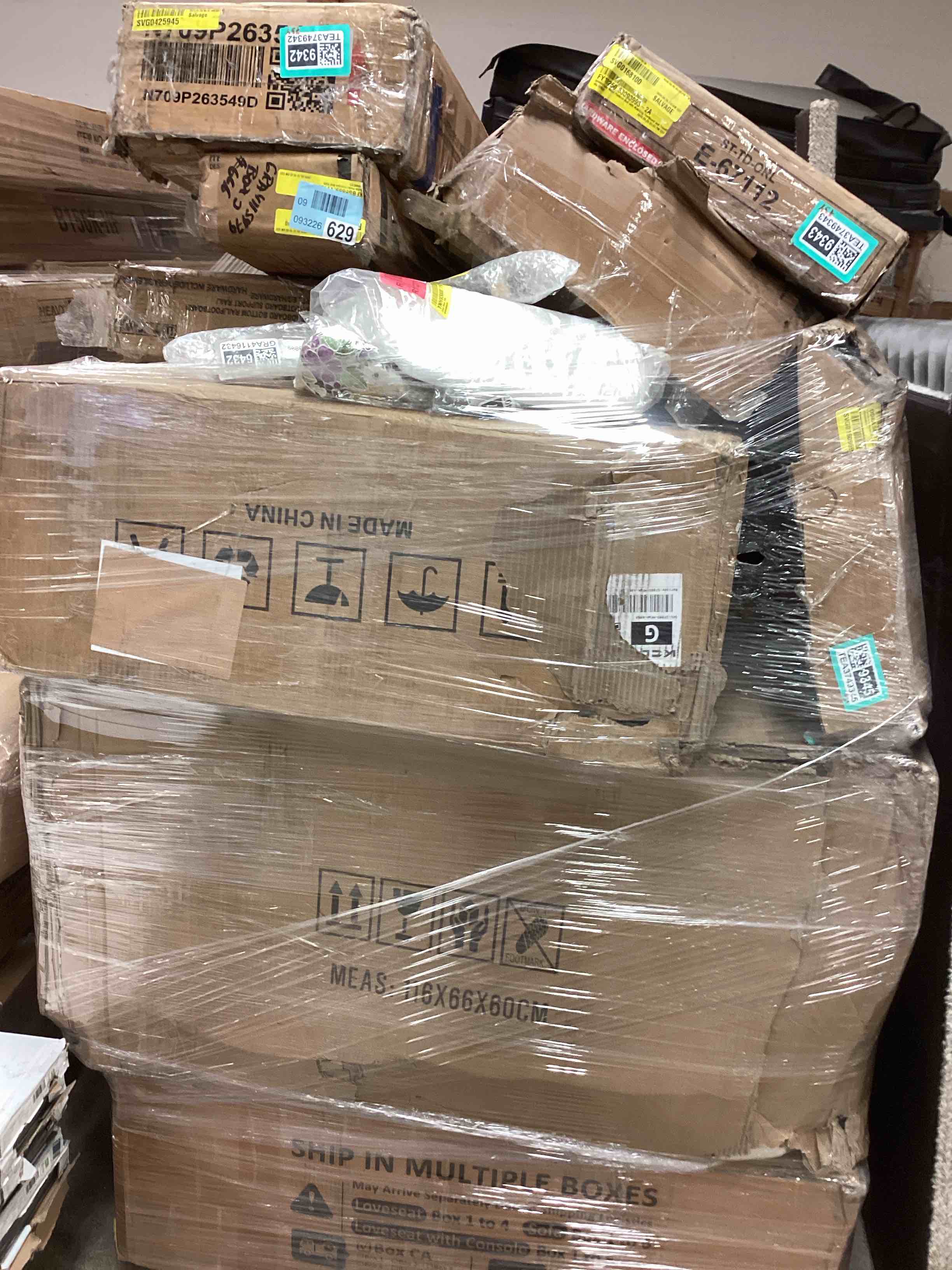 pallet lot