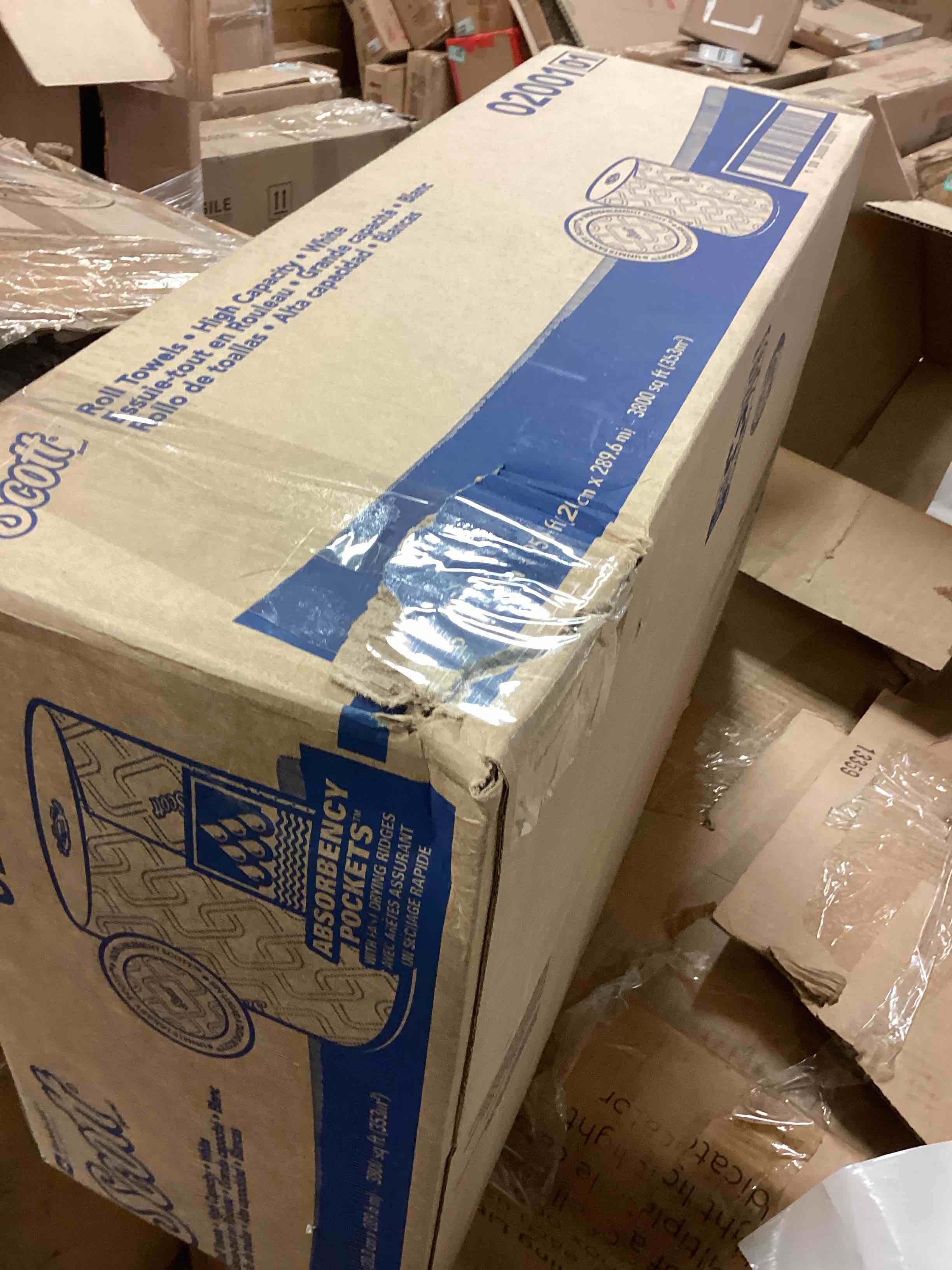 Condition photo showing New/Like New for scott professional high-capacity hard roll paper towels, bulk (02001), hardwound, elevated design, absorbency pockets, white, for scottbrand purple core dispensers (6 rolls at 950' each, 5,700'/case)