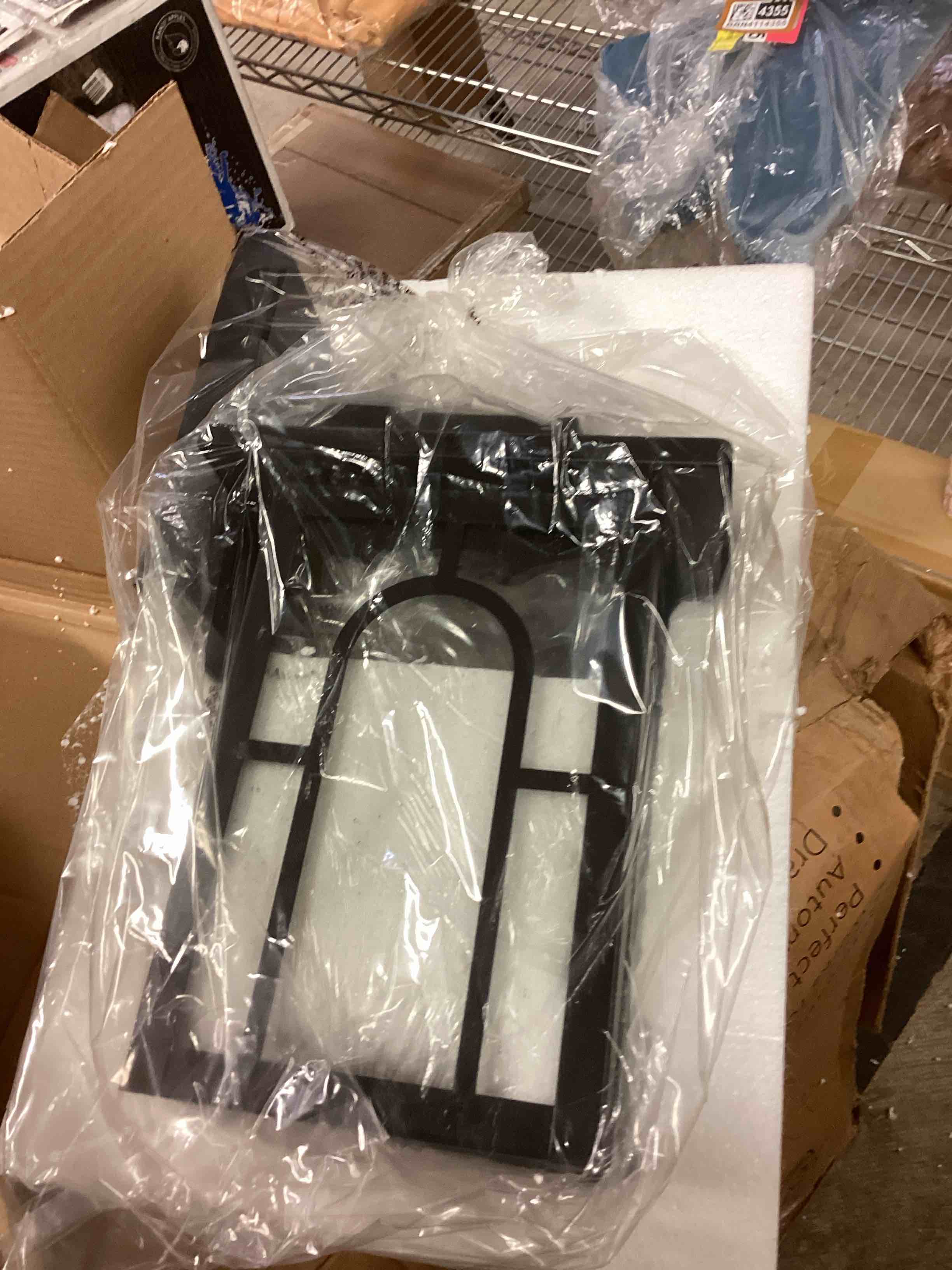 Condition photo showing New/Like New for outdoor wall light fixtures ,black ( model similar from stock photo)