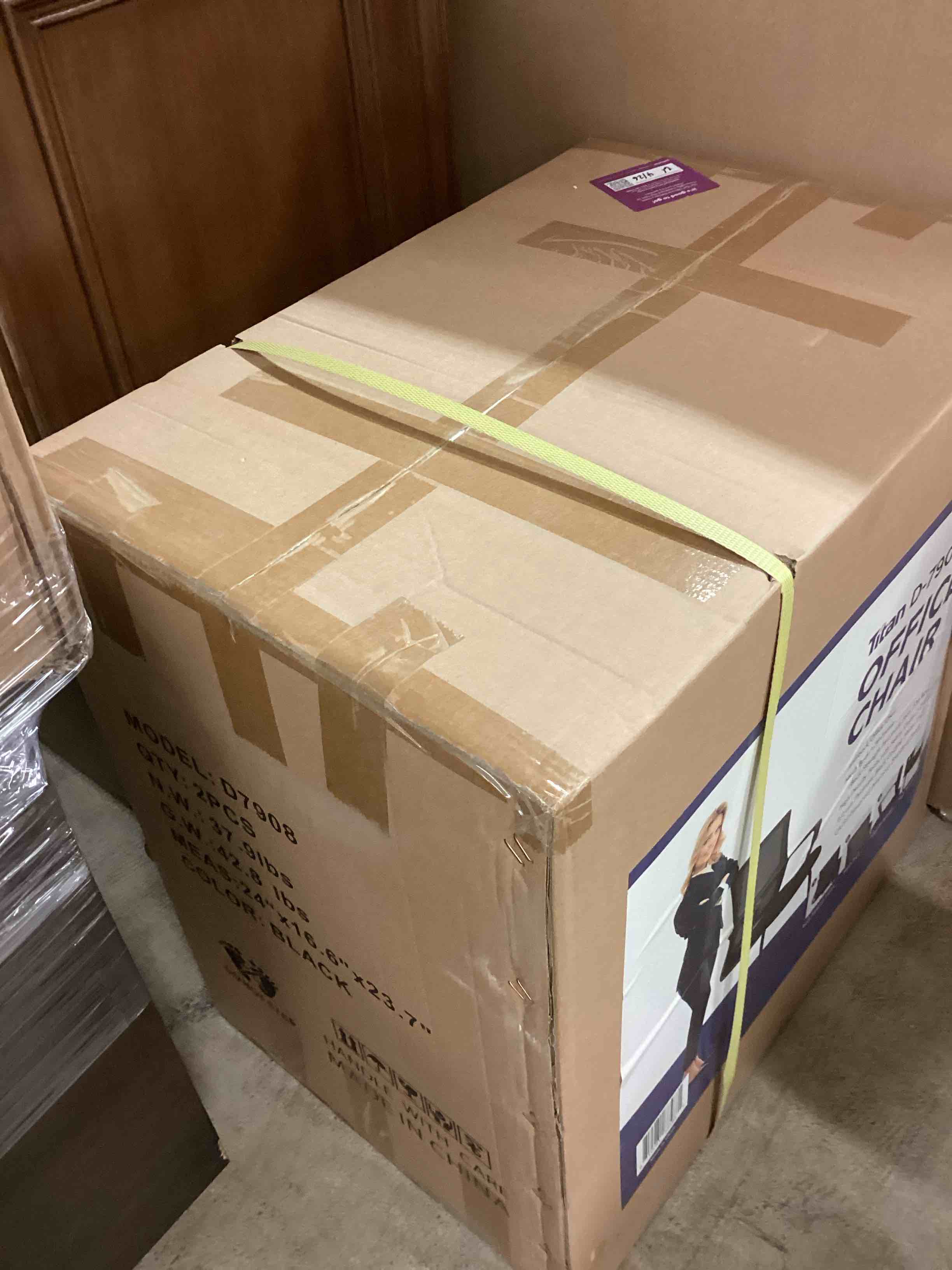 Condition photo showing New/Like New for titan d-7908 office chair 2-pack