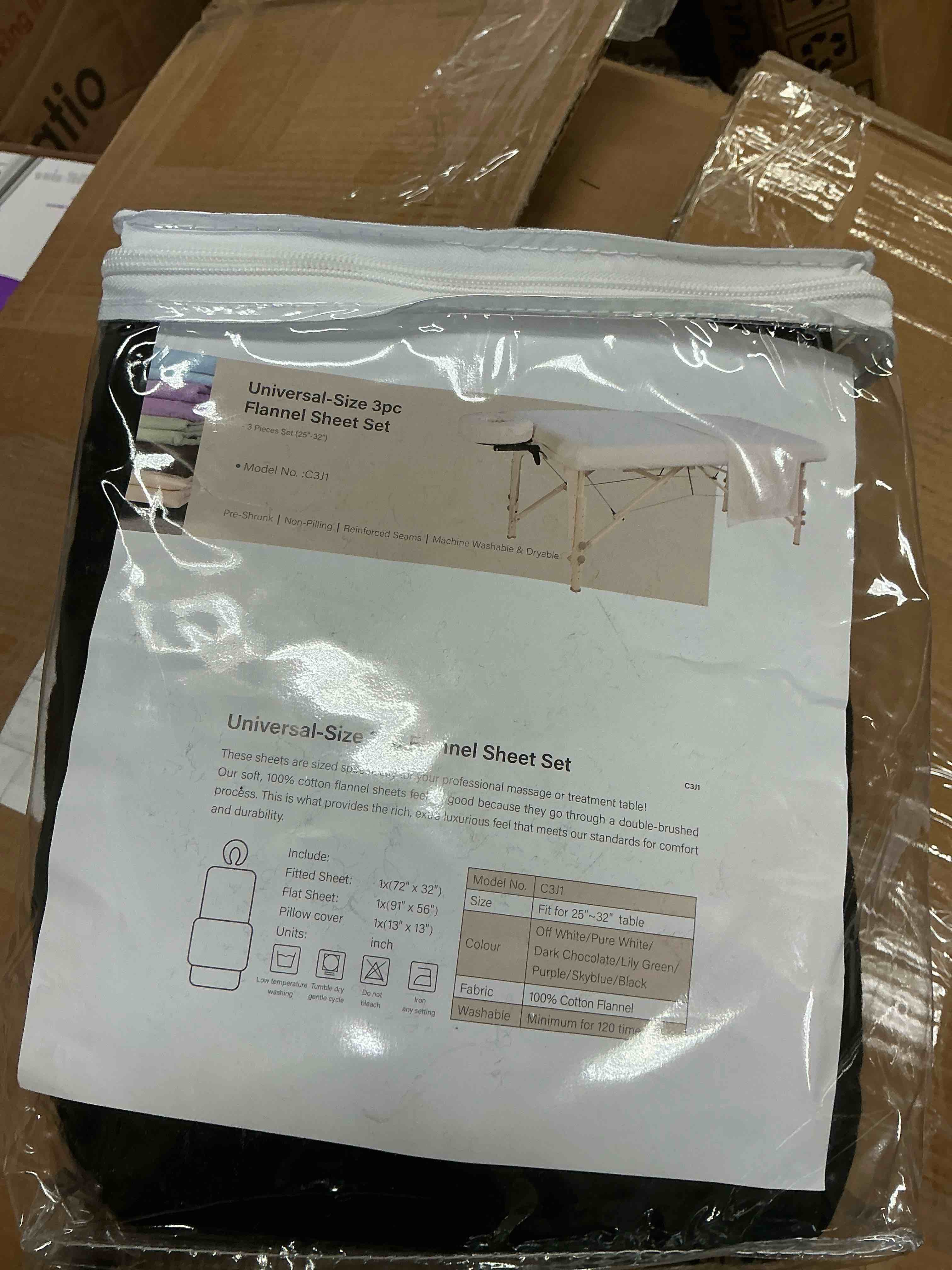Condition photo showing Good Condition for mt massage universal flannel sheet set 3-in-1 table cover, face cushion cover, table sheet (cover only)