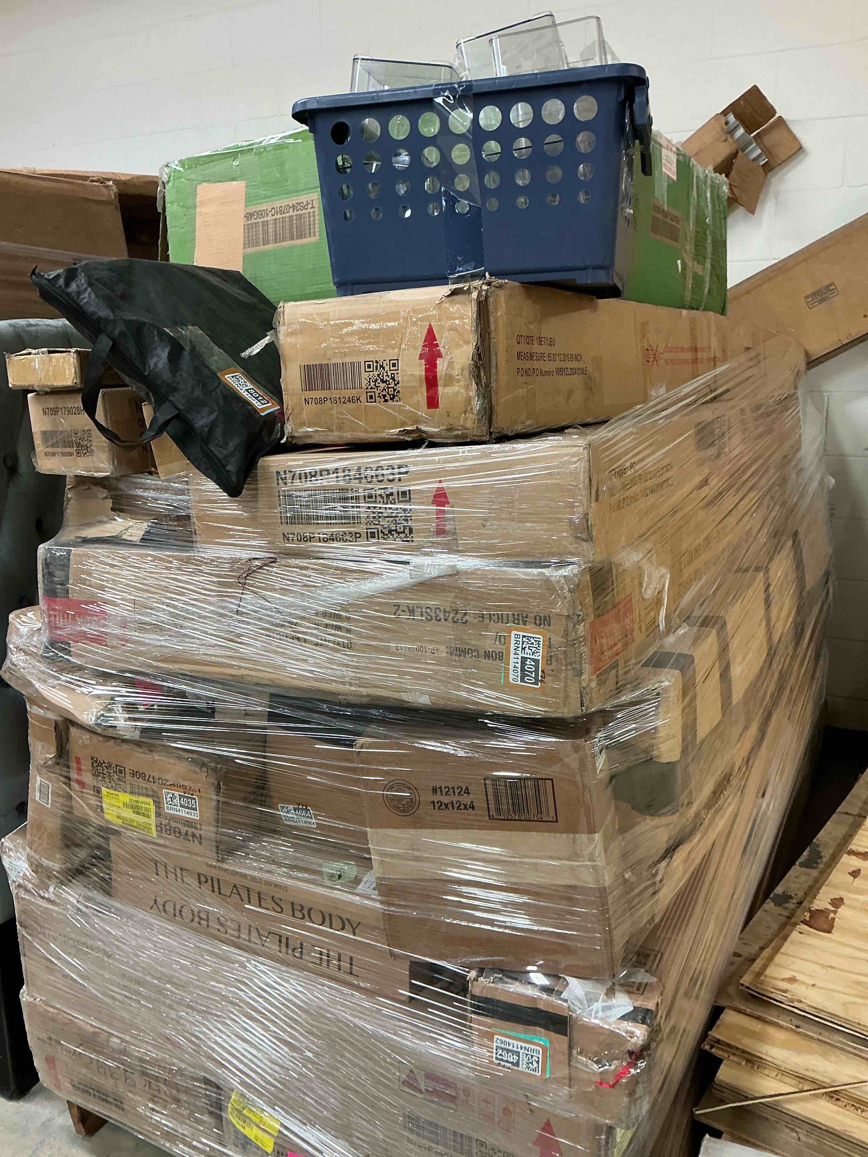 https://s3.amazonaws.com/lotting-images-prod/bidfta/TEA4412360_1781040663332.jpeg