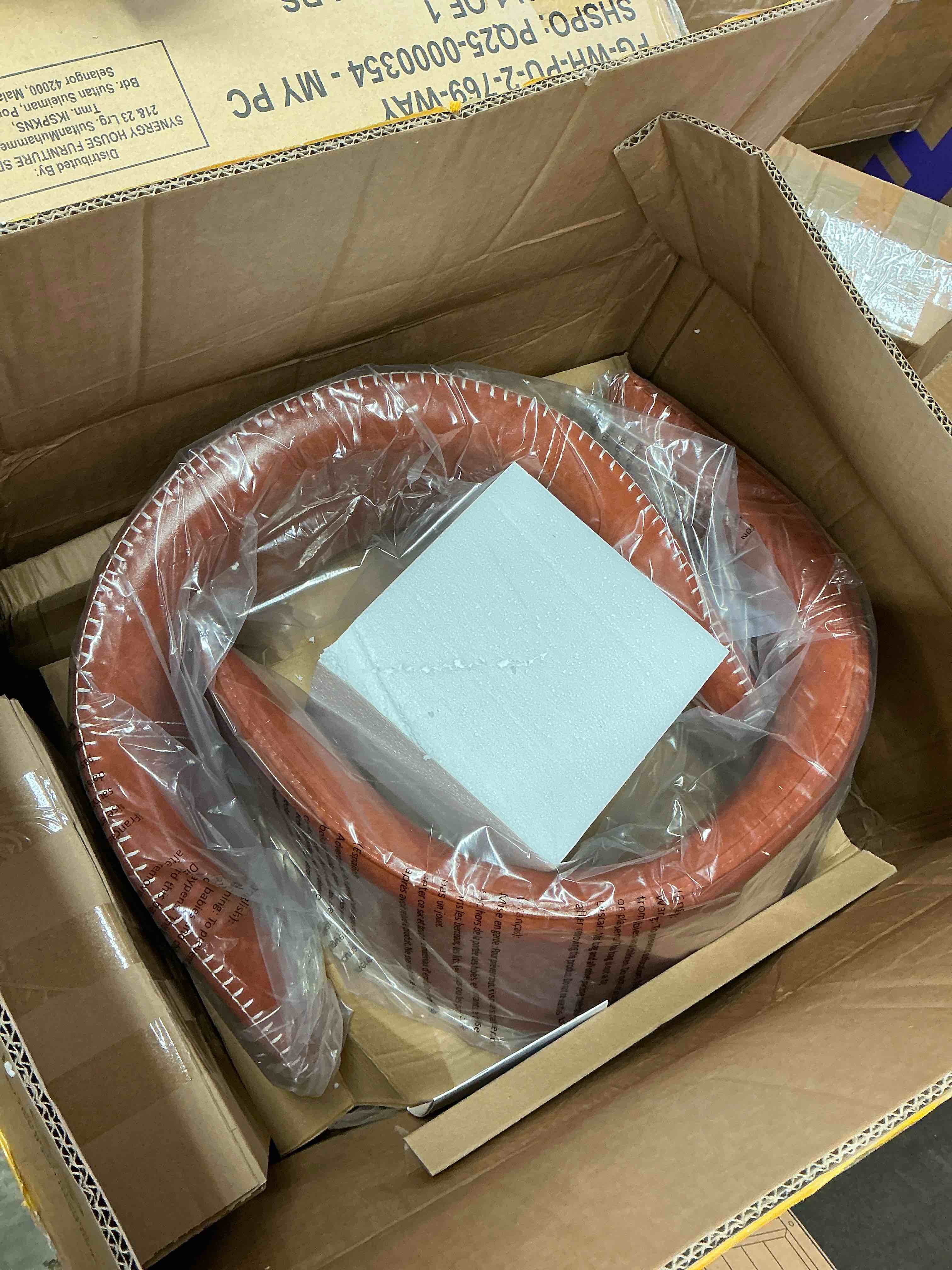 https://s3.amazonaws.com/lotting-images-prod/bidfta/TEA4412407_1781118571837.jpeg