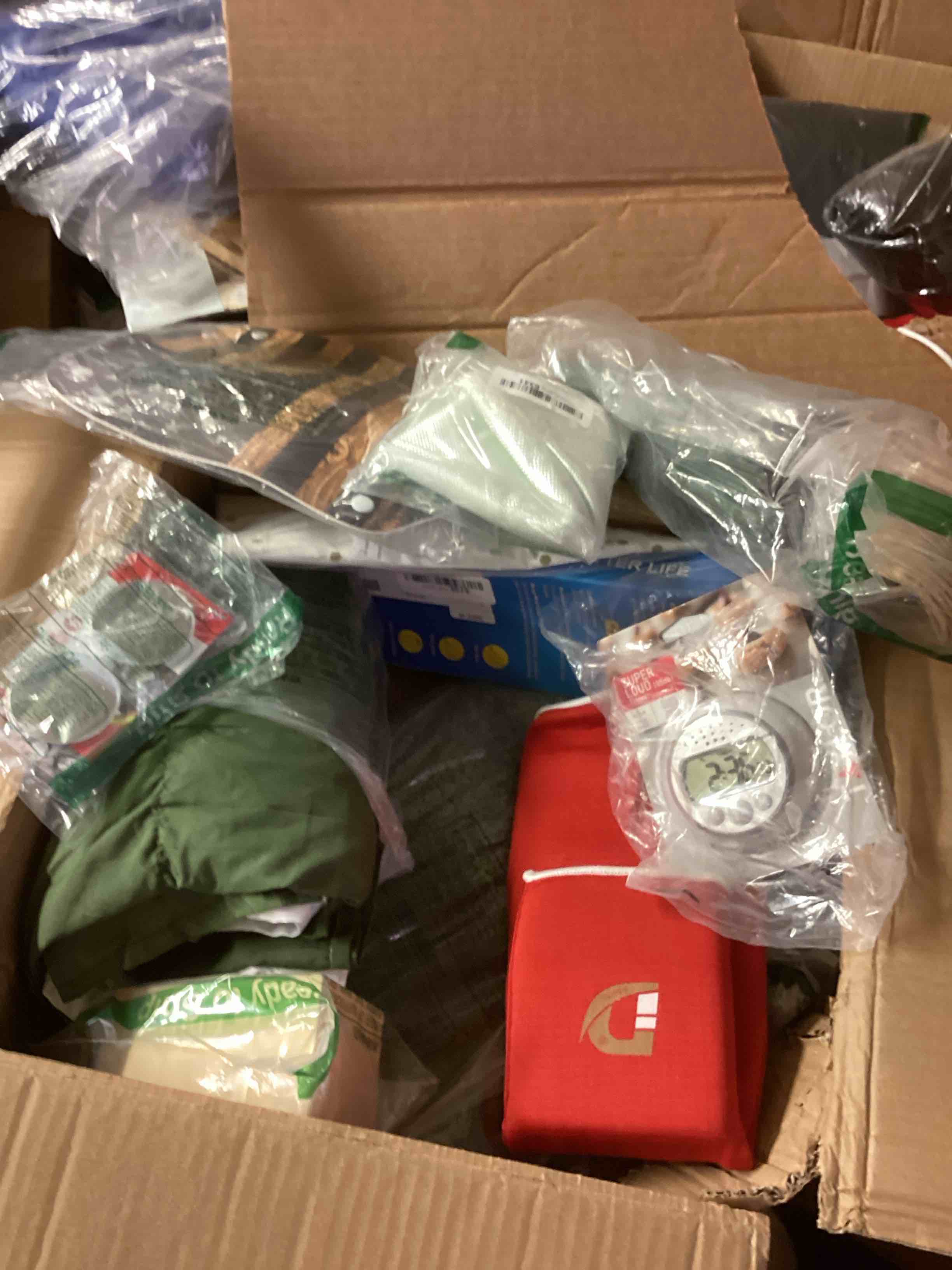 Condition photo showing Good Condition for assorted miscellaneous items