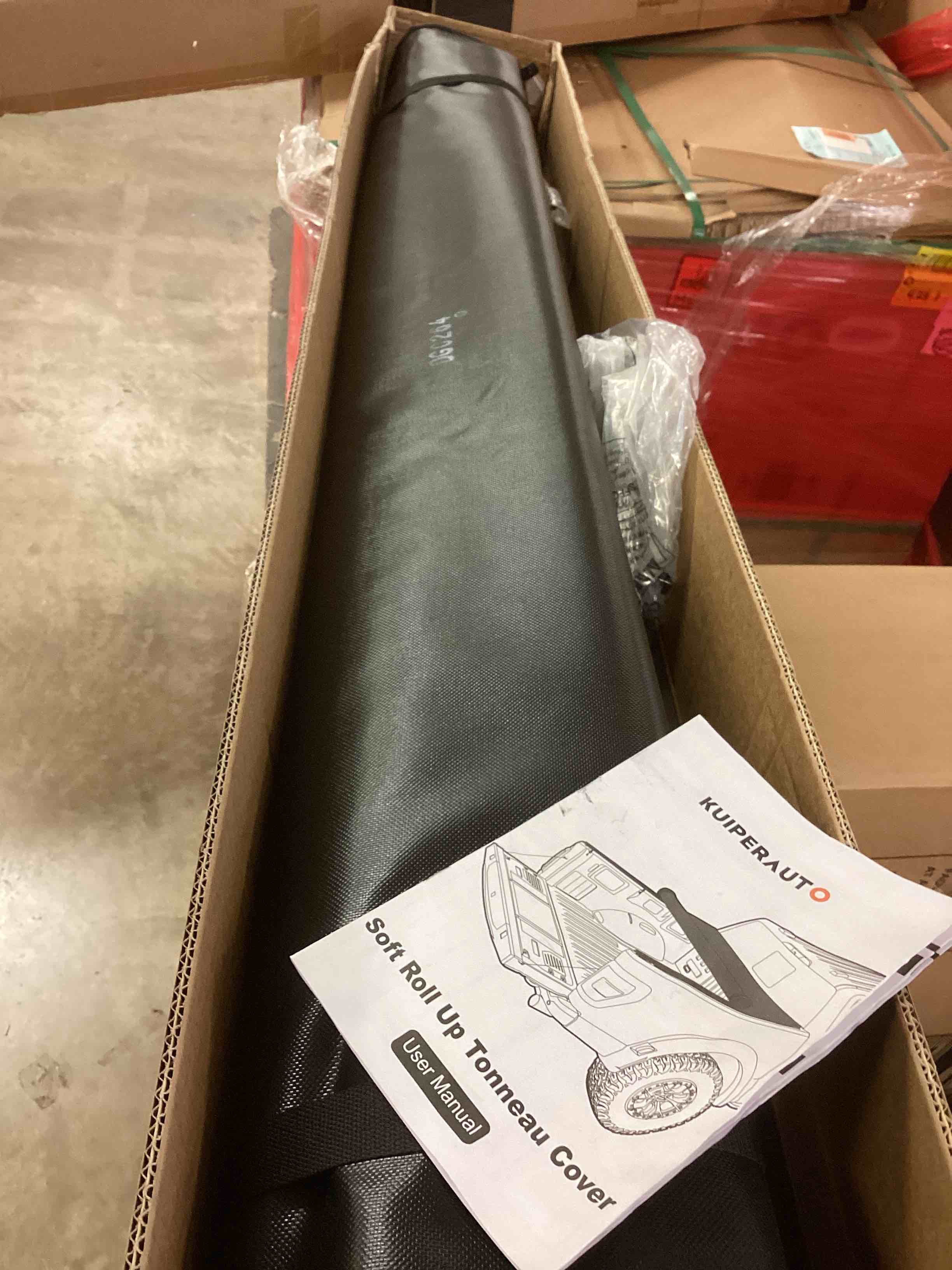 Condition photo showing New/Like New for kuiperauto soft roll up tonneau cover dg0264