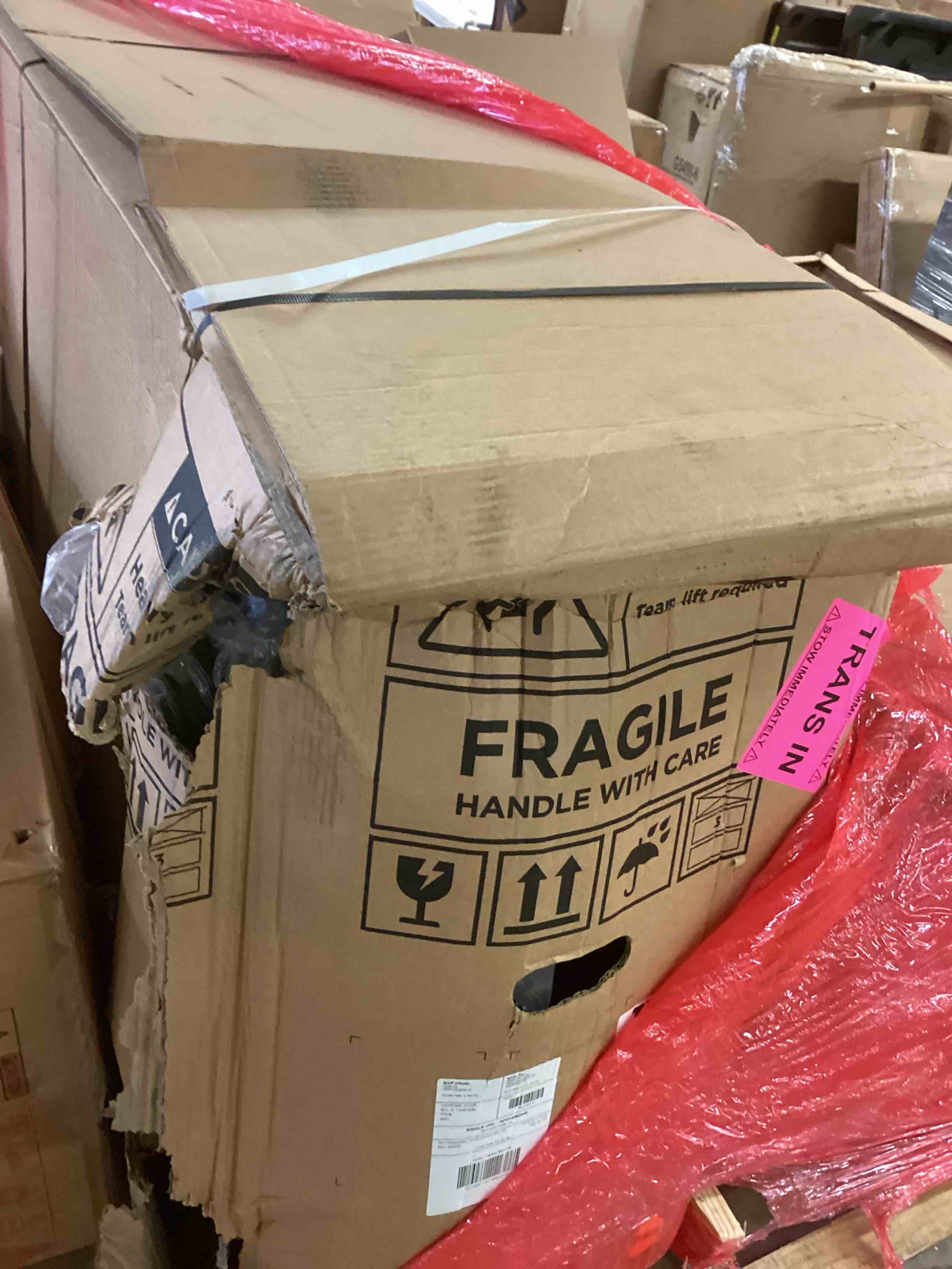 Condition photo showing New/Like New for thule force 3 xxl us