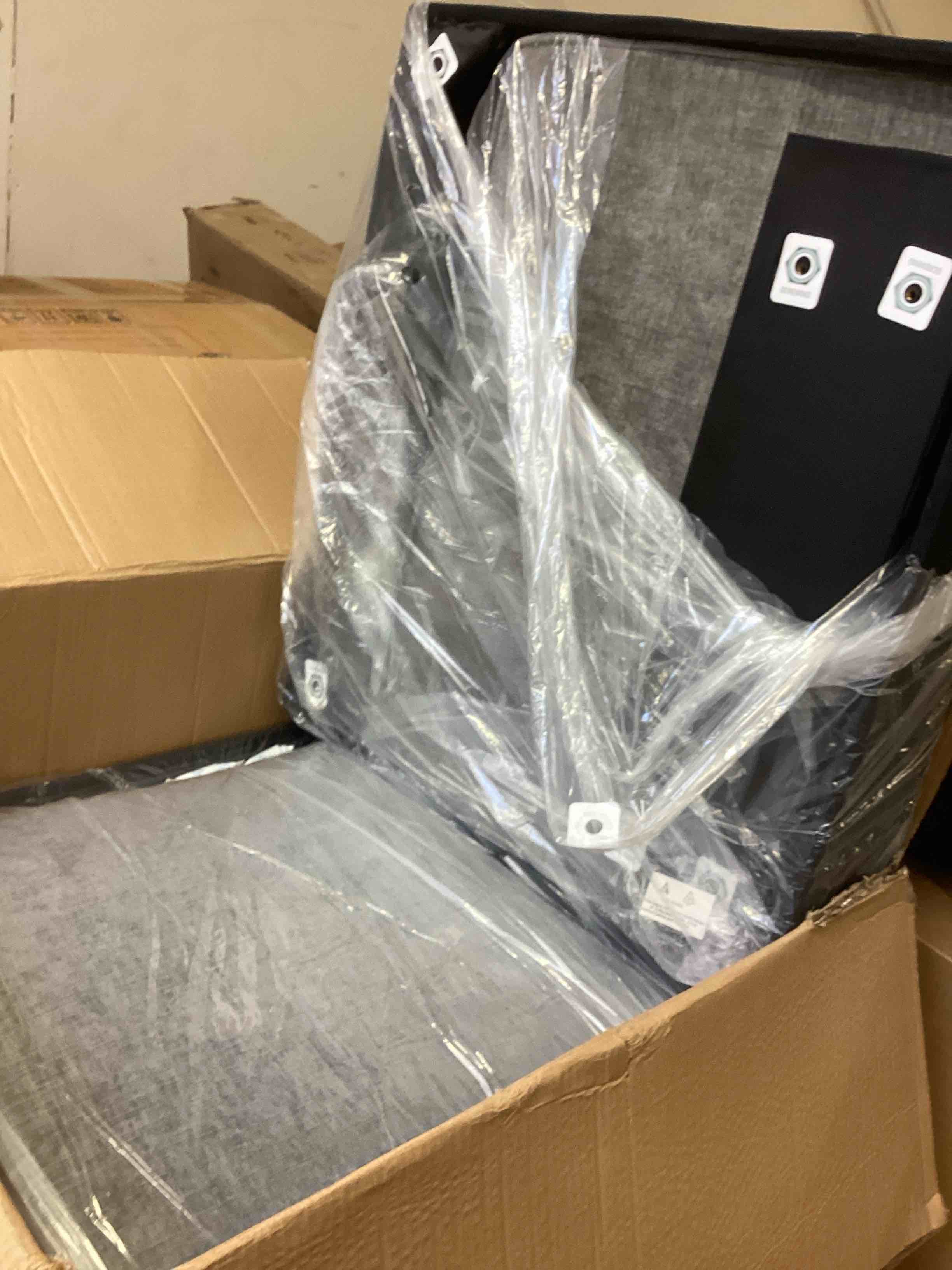 https://s3.amazonaws.com/lotting-images-prod/bidfta/TEA4413118_1782750796201.jpeg