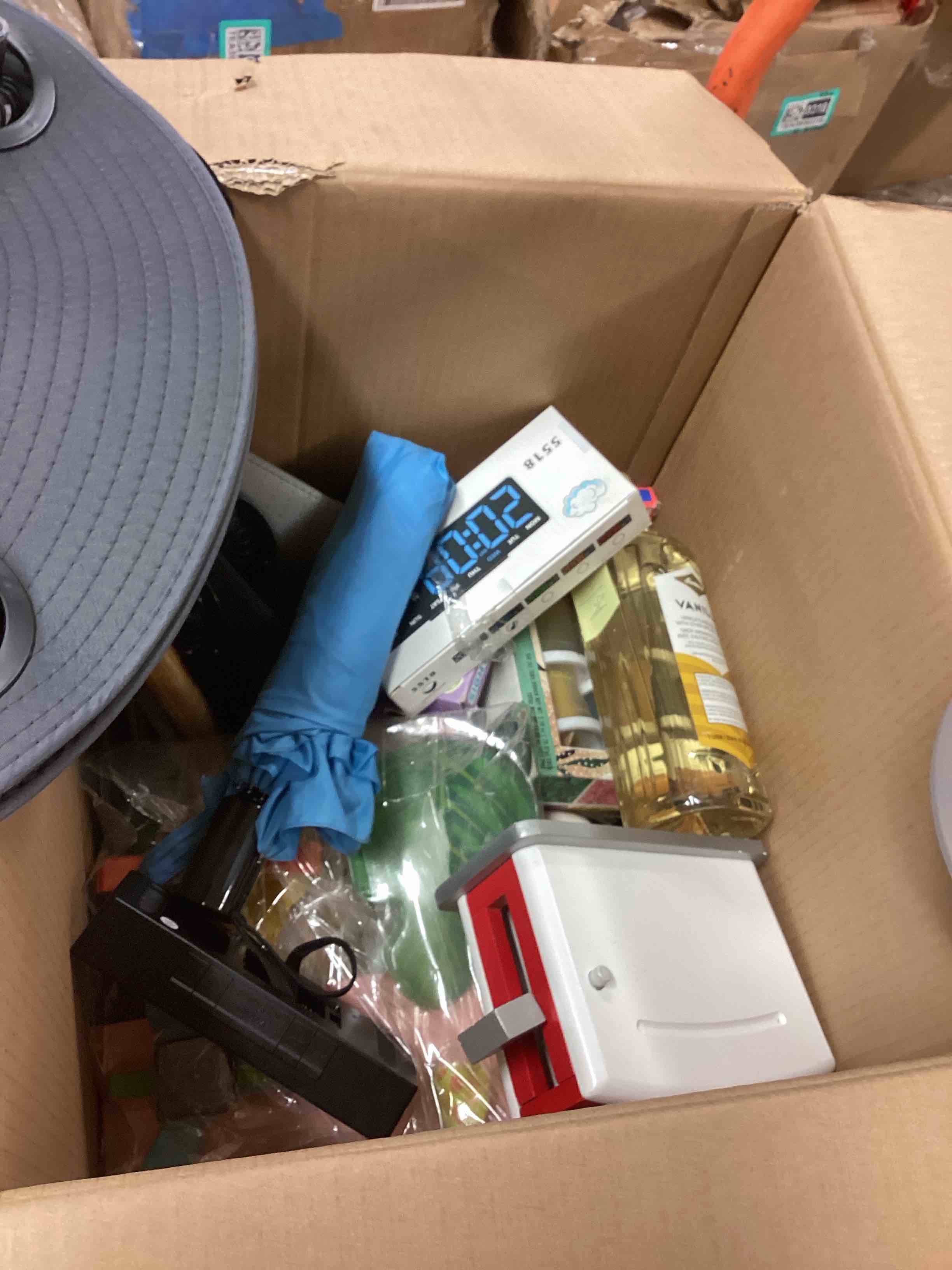 assorted miscellaneous items