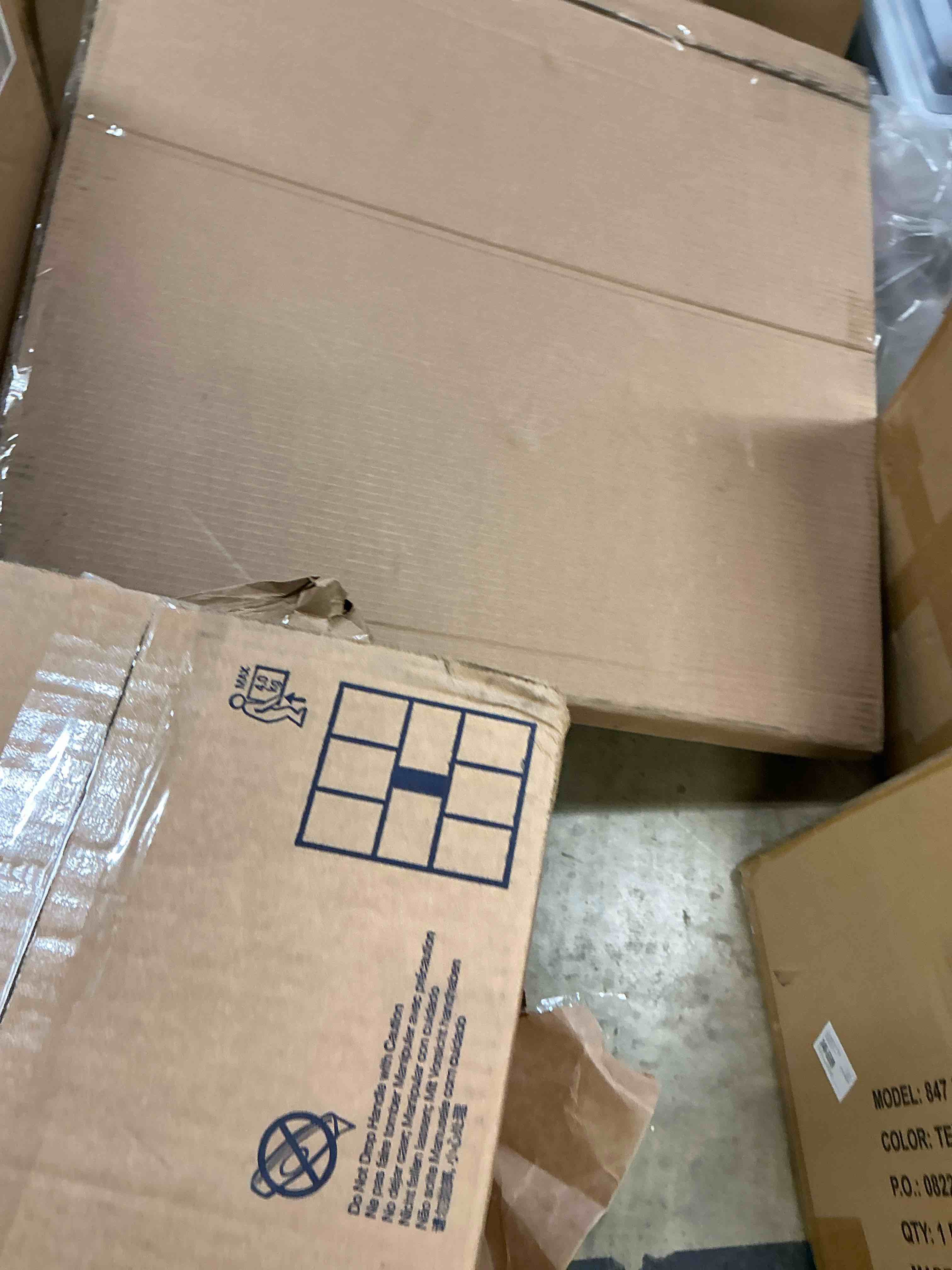 Condition photo showing Good Condition for paper bags & sacks 110411 57 lbs. capacity 12 in. x 7 in. x 17 in. grocery paper bags - kraft (500/bundle)