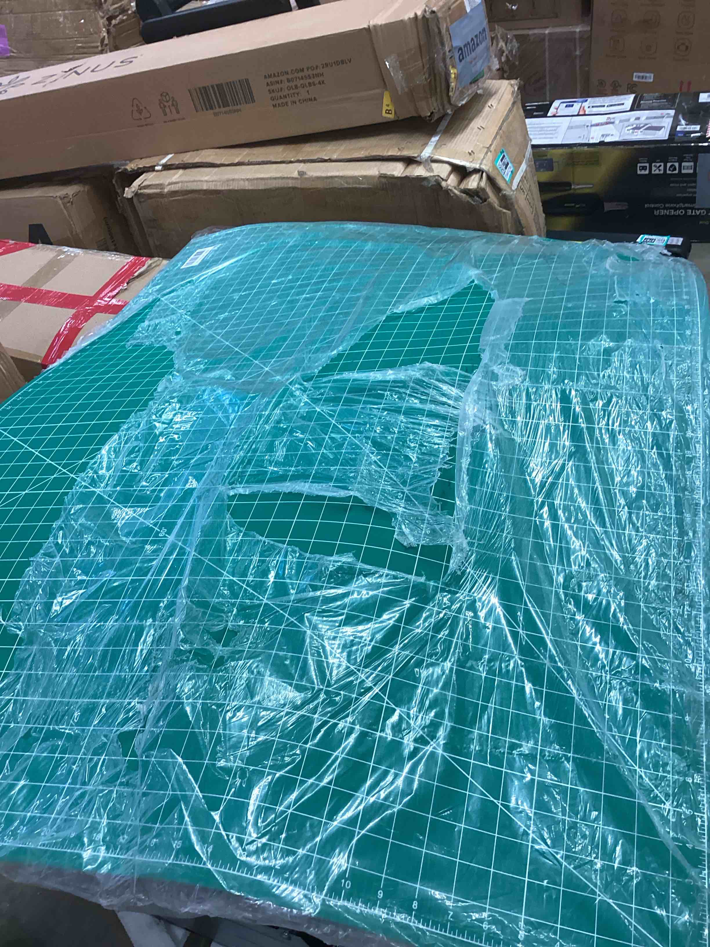 Condition photo showing Good Condition for artat cutting mat 47x35 inch a0