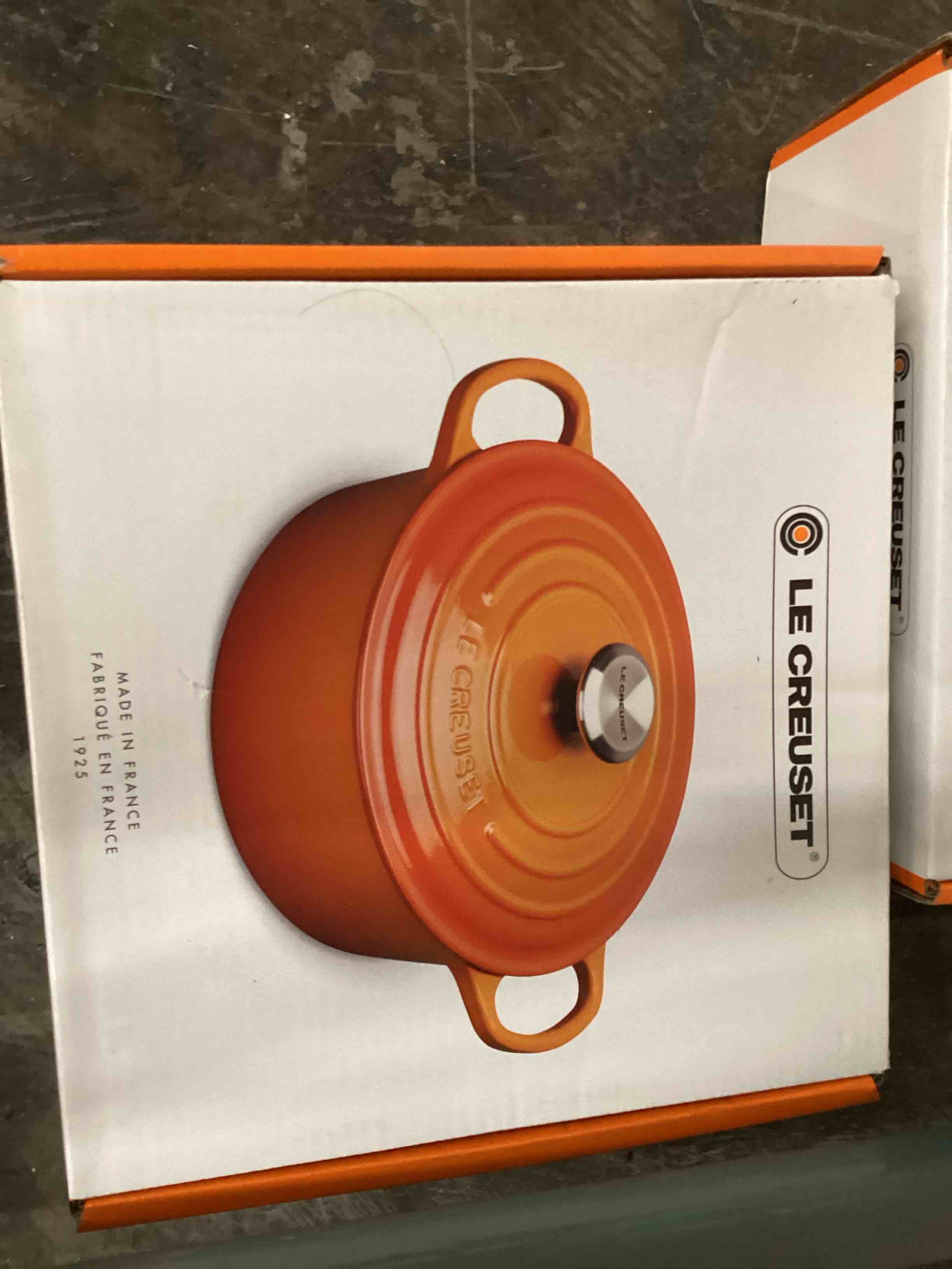 Condition photo showing New/Like New for le creuset enameled cast iron signature round dutch oven, 5.5 qt., cerise