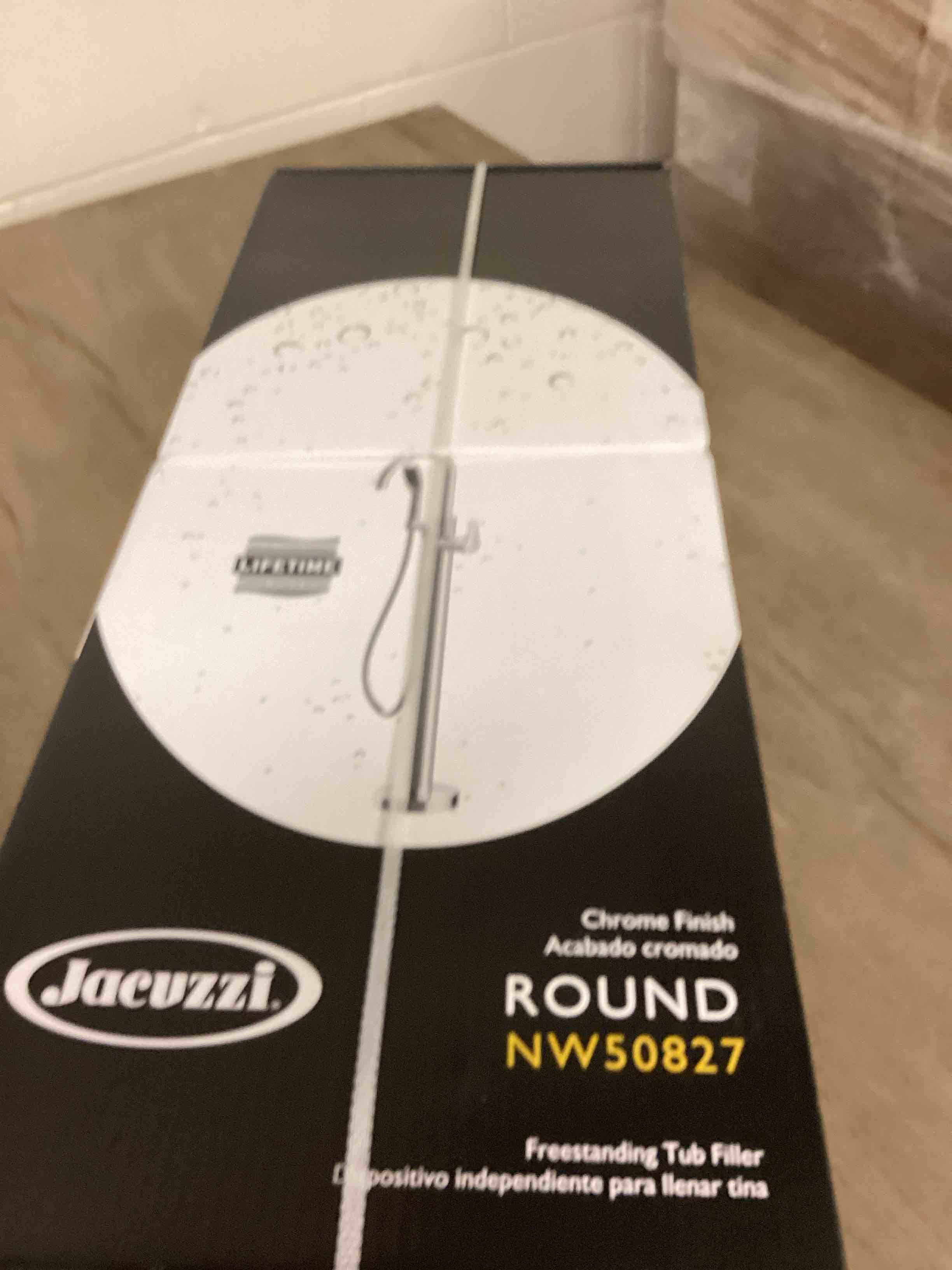 Condition photo showing New/Like New for jacuzzi primo polished chrome 1-handle fixed freestanding bathtub faucet