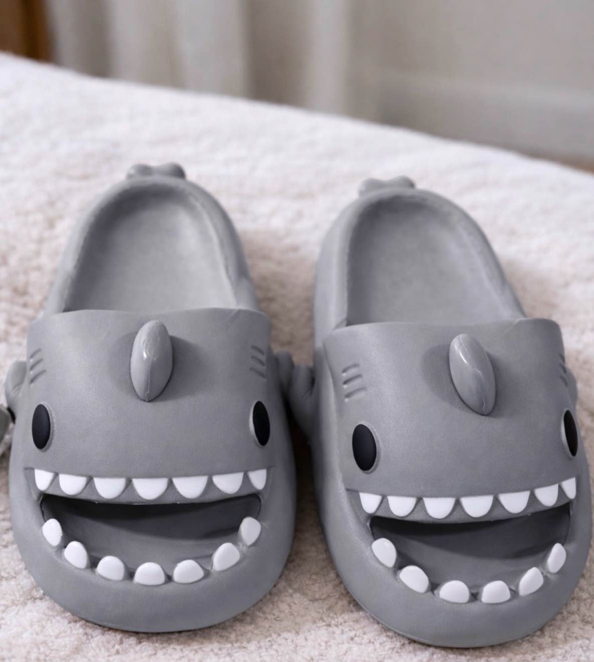 Condition photo showing Brand New for Size 5.5 Shark Cloud Slippers, Shark Cute Slides for Women Man,Summer Slipper Sandals for Boys Girls Spa Platform Shoes Non-Slip Beach Open Toe Beach Sandals Shower Couple Shoes 