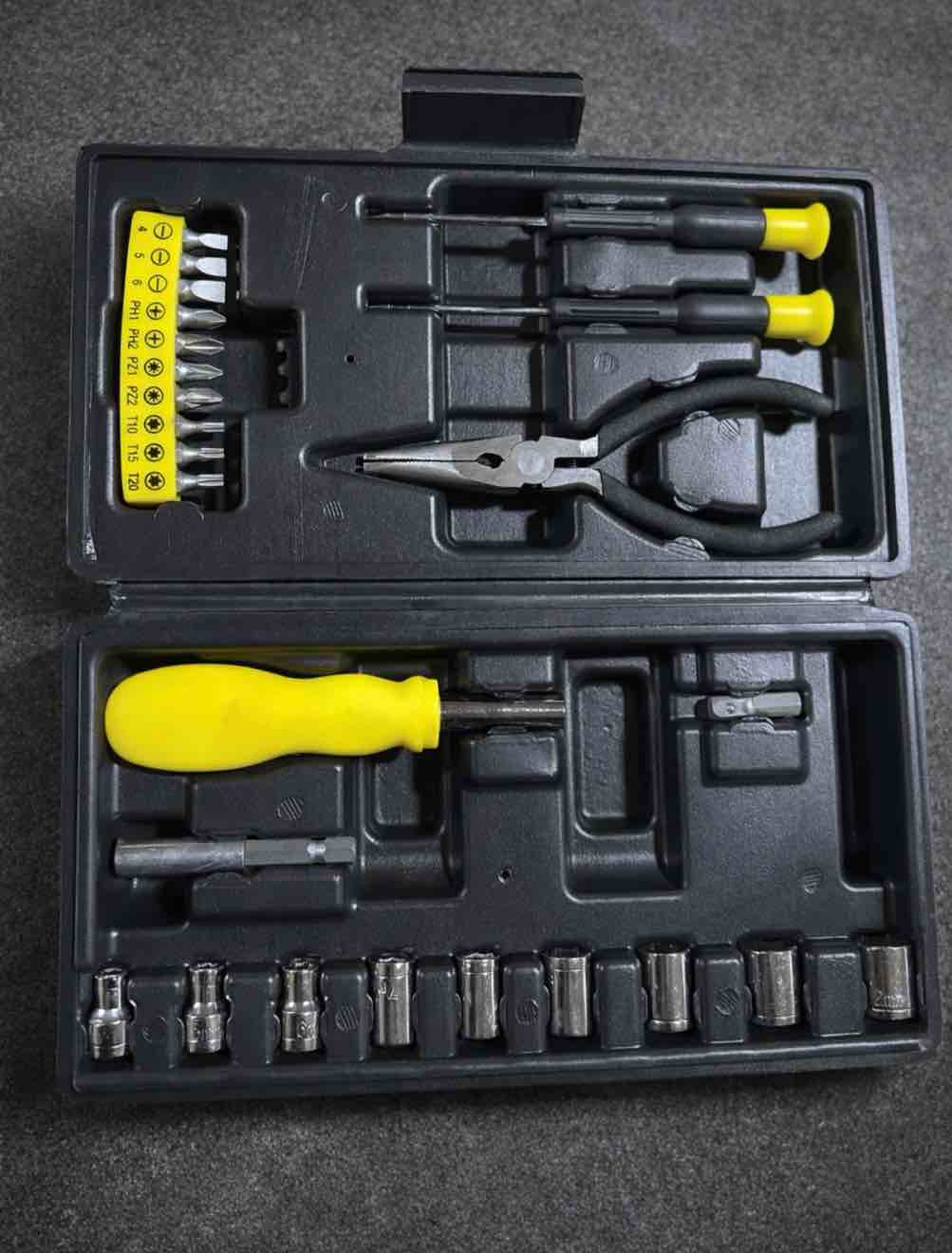 evolve 25 piece tool set