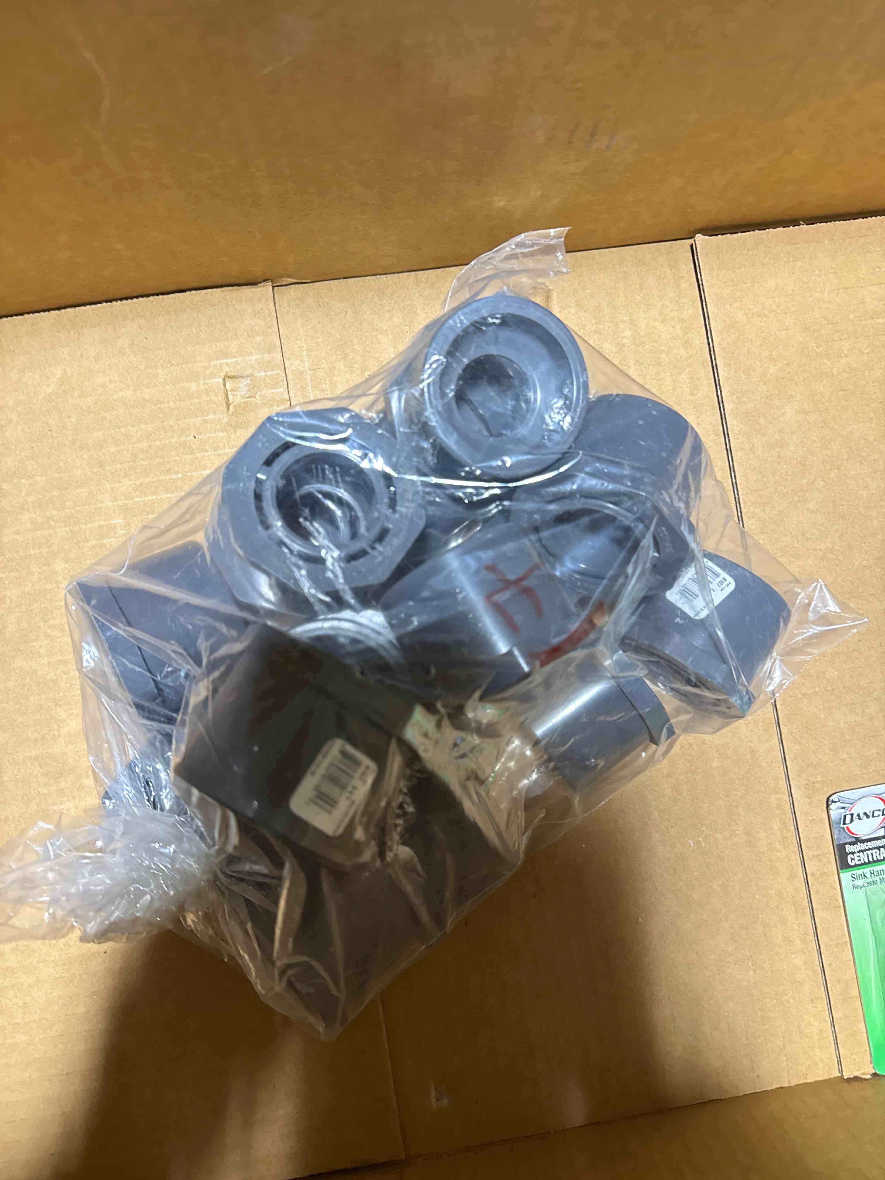 Condition photo showing New/Like New for lot of 17 pvc rdbush s80 2x1