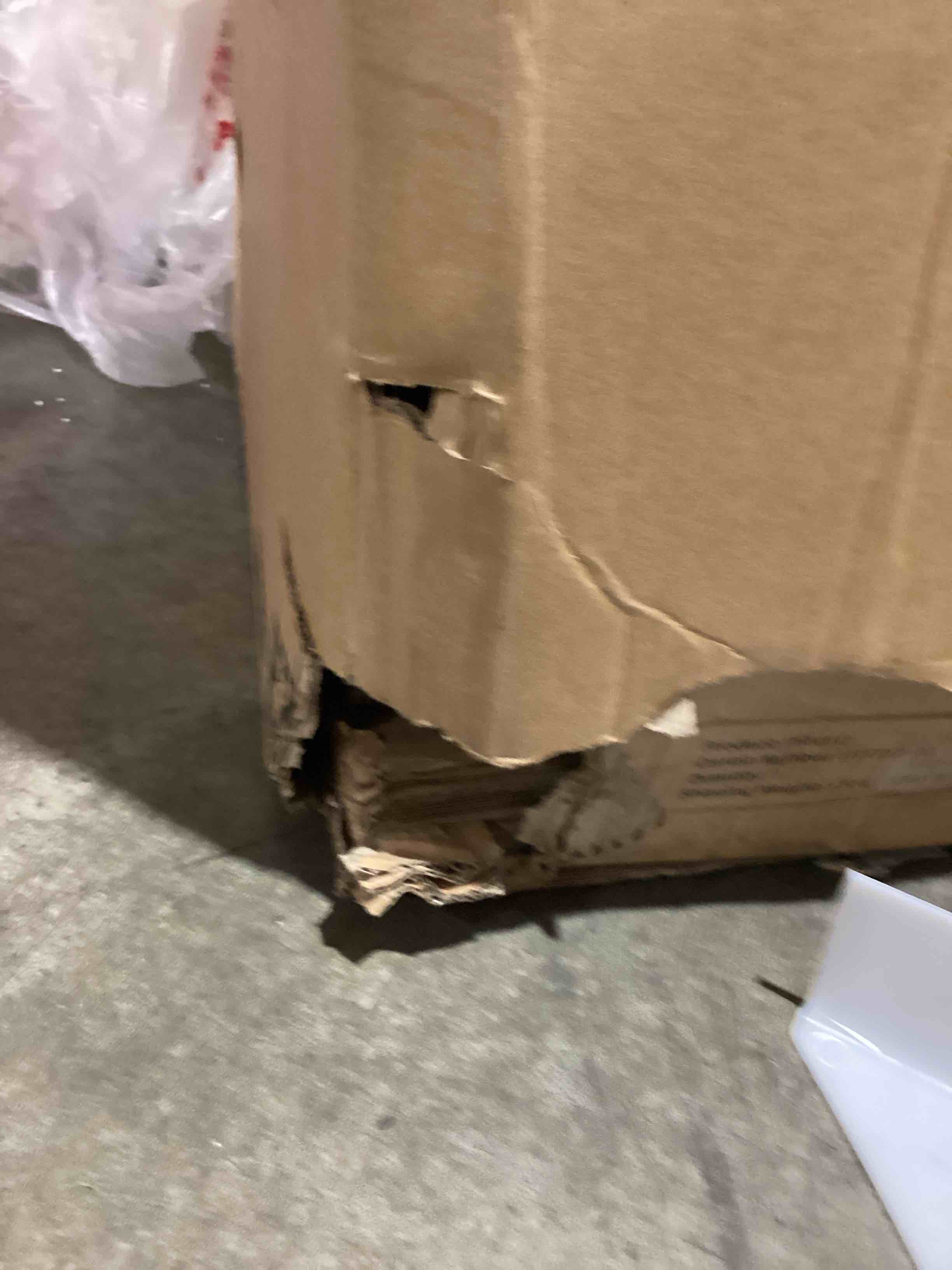 https://s3.amazonaws.com/lotting-images-prod/bidfta/TEA4454549_1782927646487.jpeg