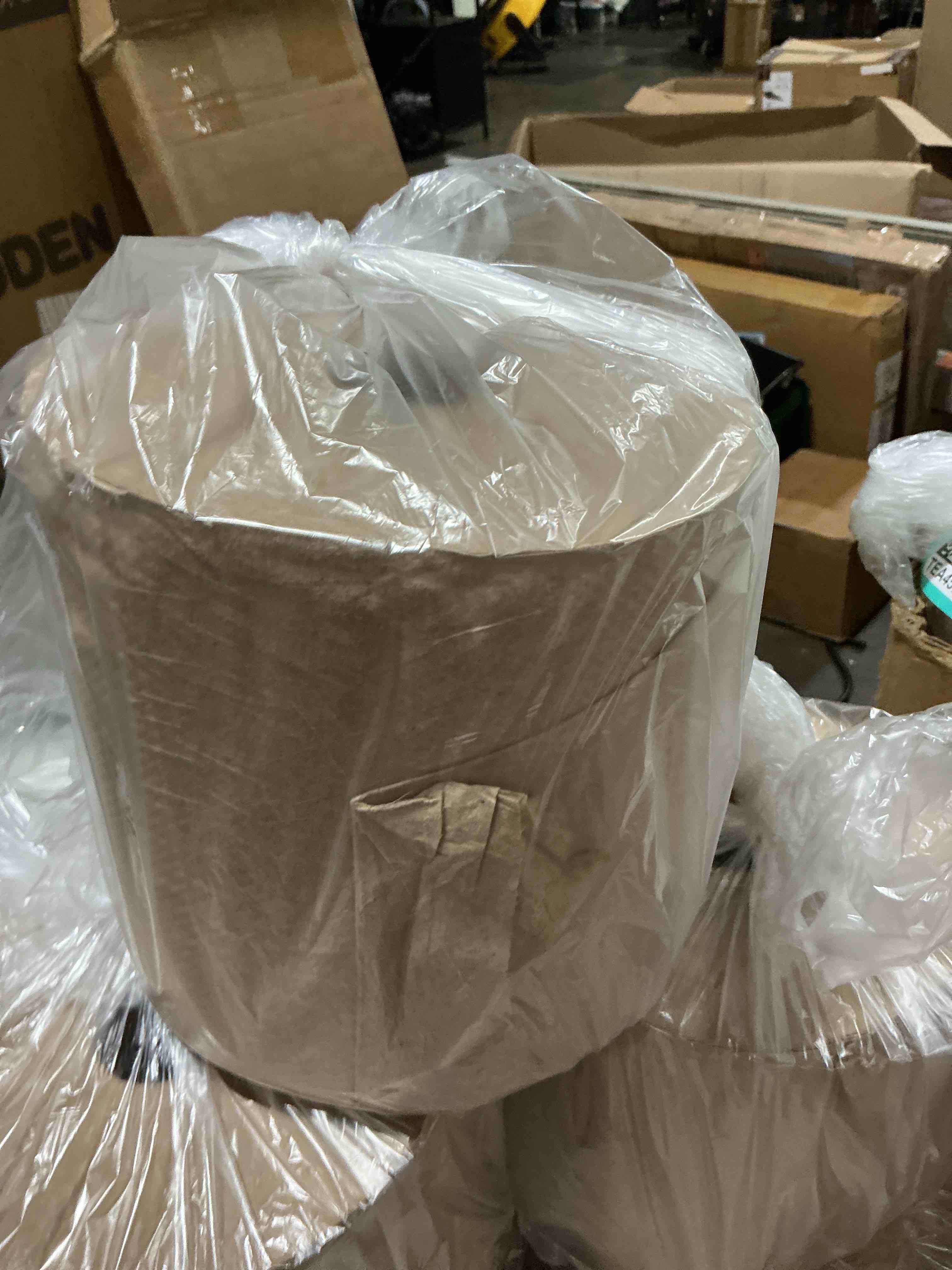 https://s3.amazonaws.com/lotting-images-prod/bidfta/TEA4573740_1789651024417.jpeg