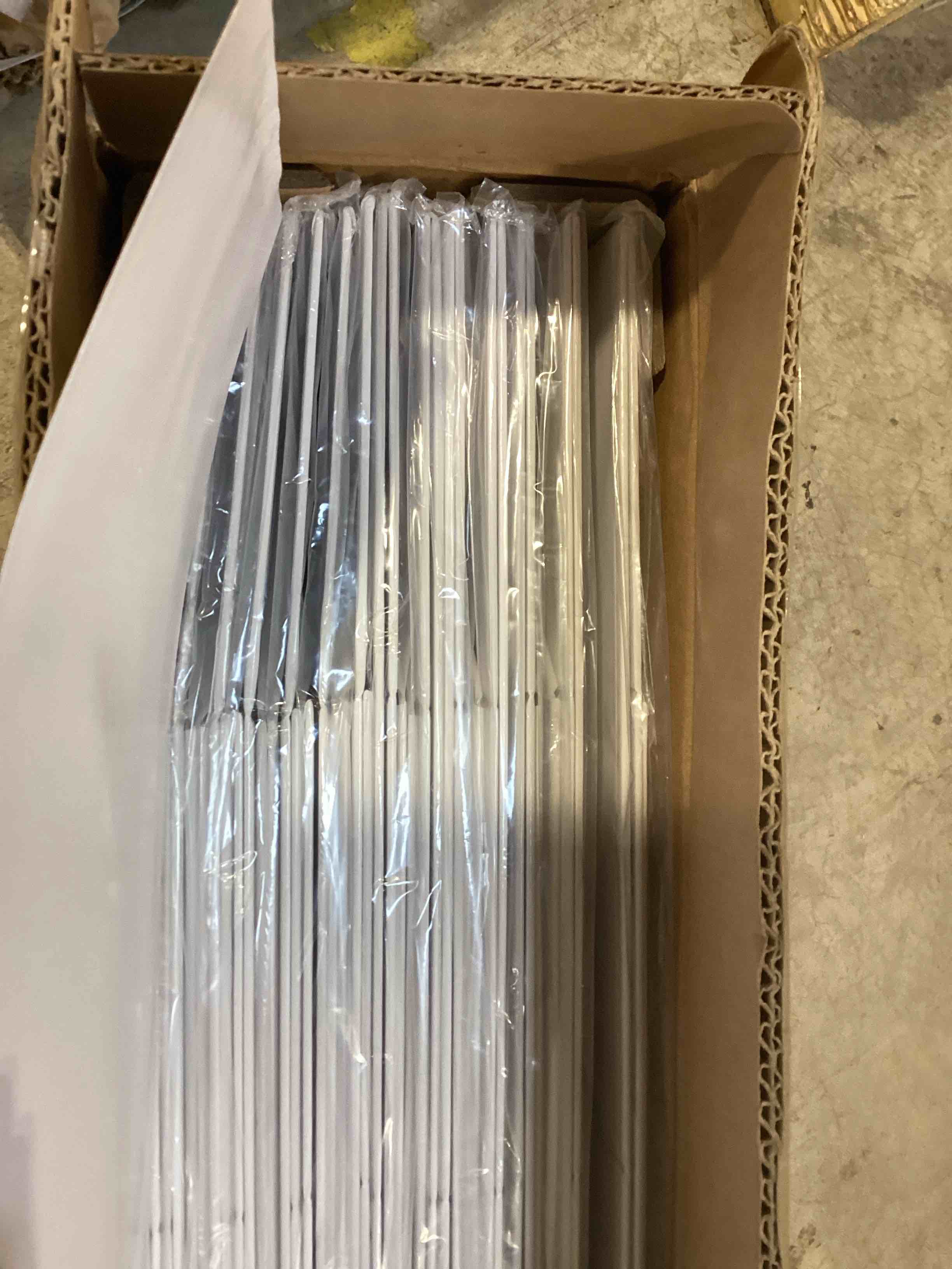 Condition photo showing Good Condition for large gift box - 15 pack white collapsible boxes with magnetic lid closure in bulk, luxury cardboard packaging for boutiques, small business, apparel, retail, bridesmaid, parties, presentations, bulk - 10x10x5