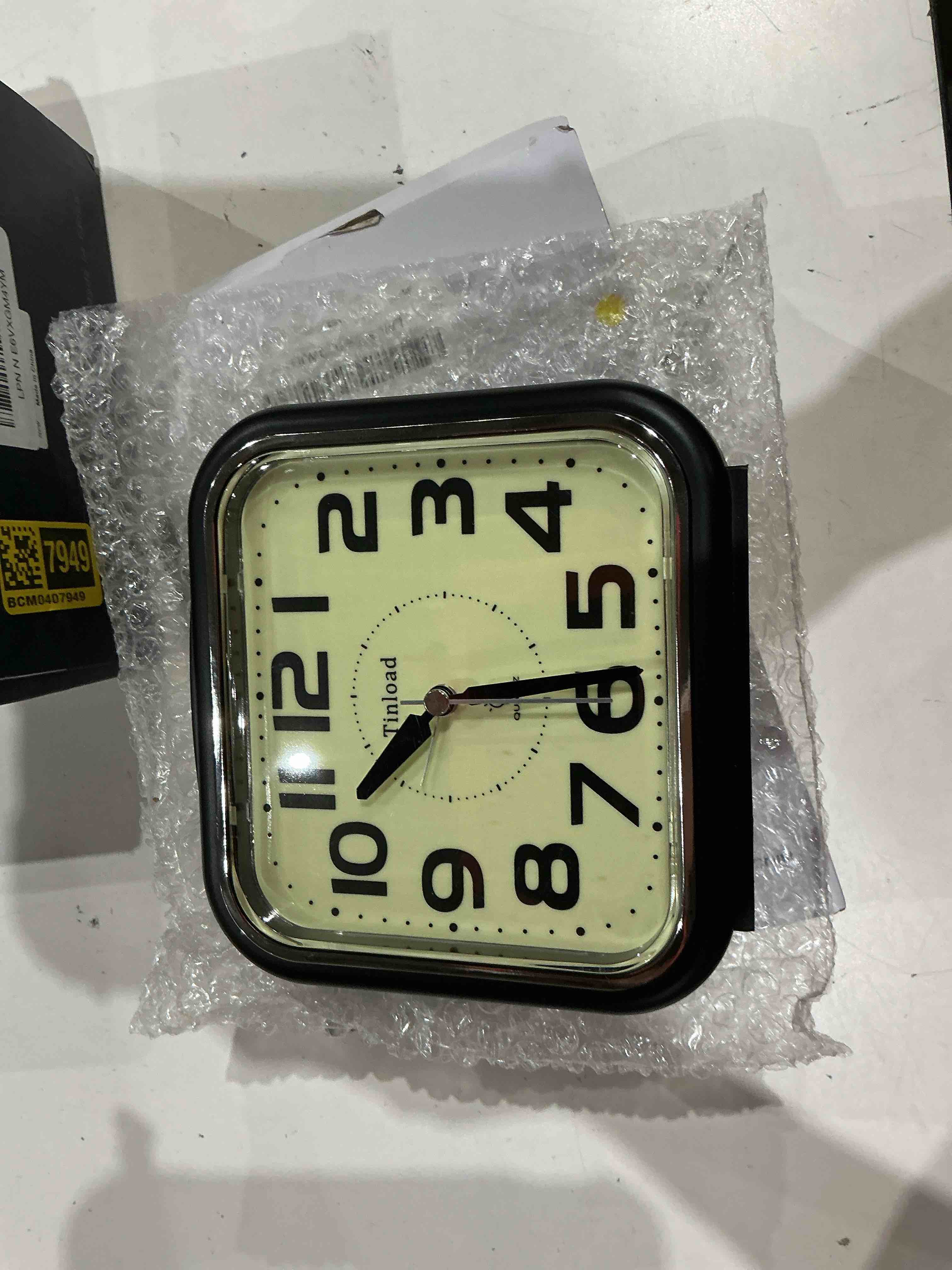 tinload 5.5\" large analog alarm clock silent non ticking, glow in dark dial, gentle wake, beep sounds, increasing volume, battery operated snooze and manual light, easy set (best for elder) black