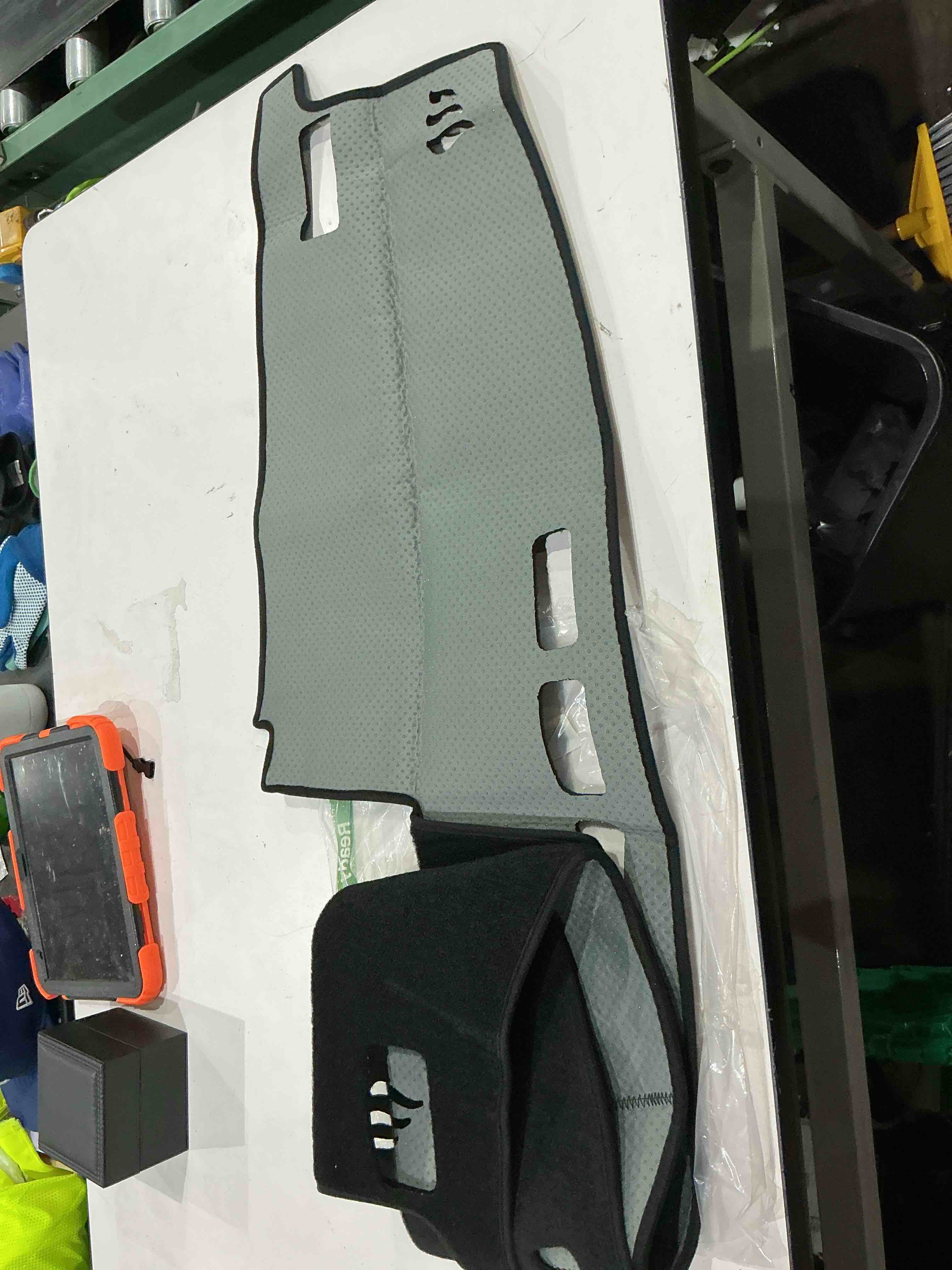 Condition photo showing Good Condition for kust black dash cover mat for toyota rav4 2019-2025 left hand driving non-slip dashboard cover interior for rav4 accessories custom fit dash mat sunshade windshield glare 62.2''×14.8'' (toyota rav4 19-25)