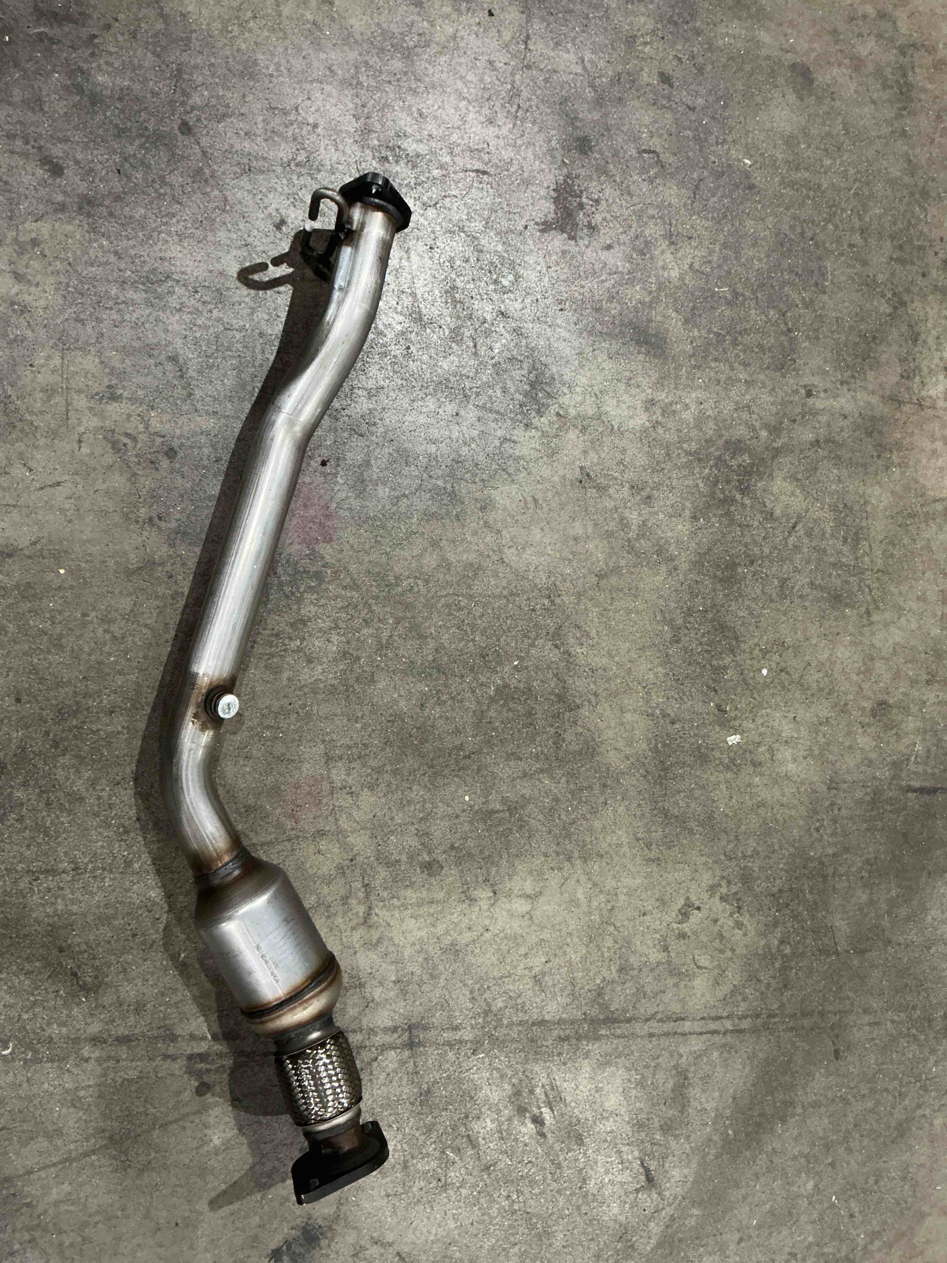 Condition photo showing As Is for 2005-2009 for buick lacrosse 3.8l catalytic converter inc all gaskets & hardware