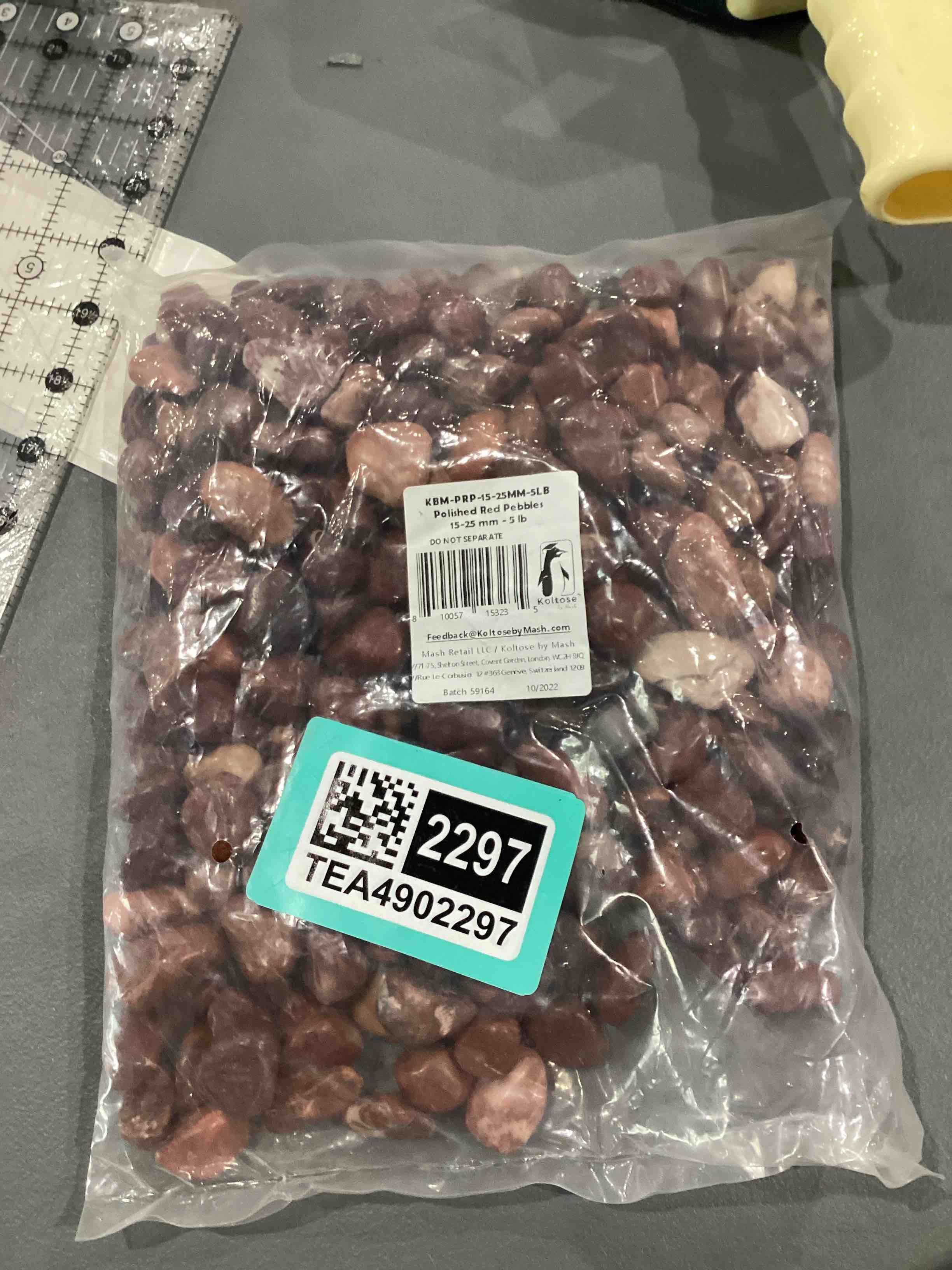 Condition photo showing New/Like New for rocks