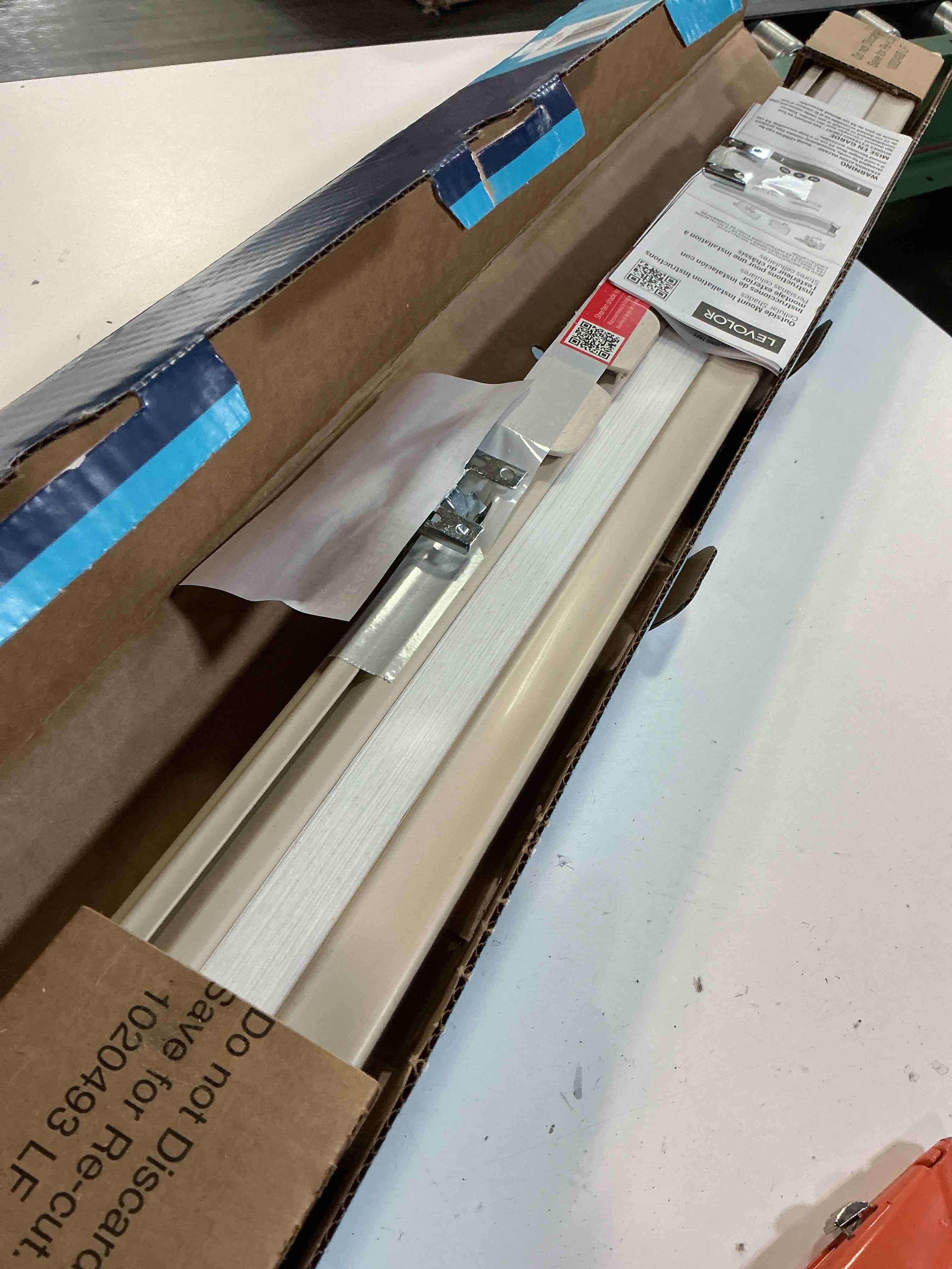 Condition photo showing Good Condition for levolor 24"w x 72"l cellular shade lcecld3007205d snow room darkening trim + go