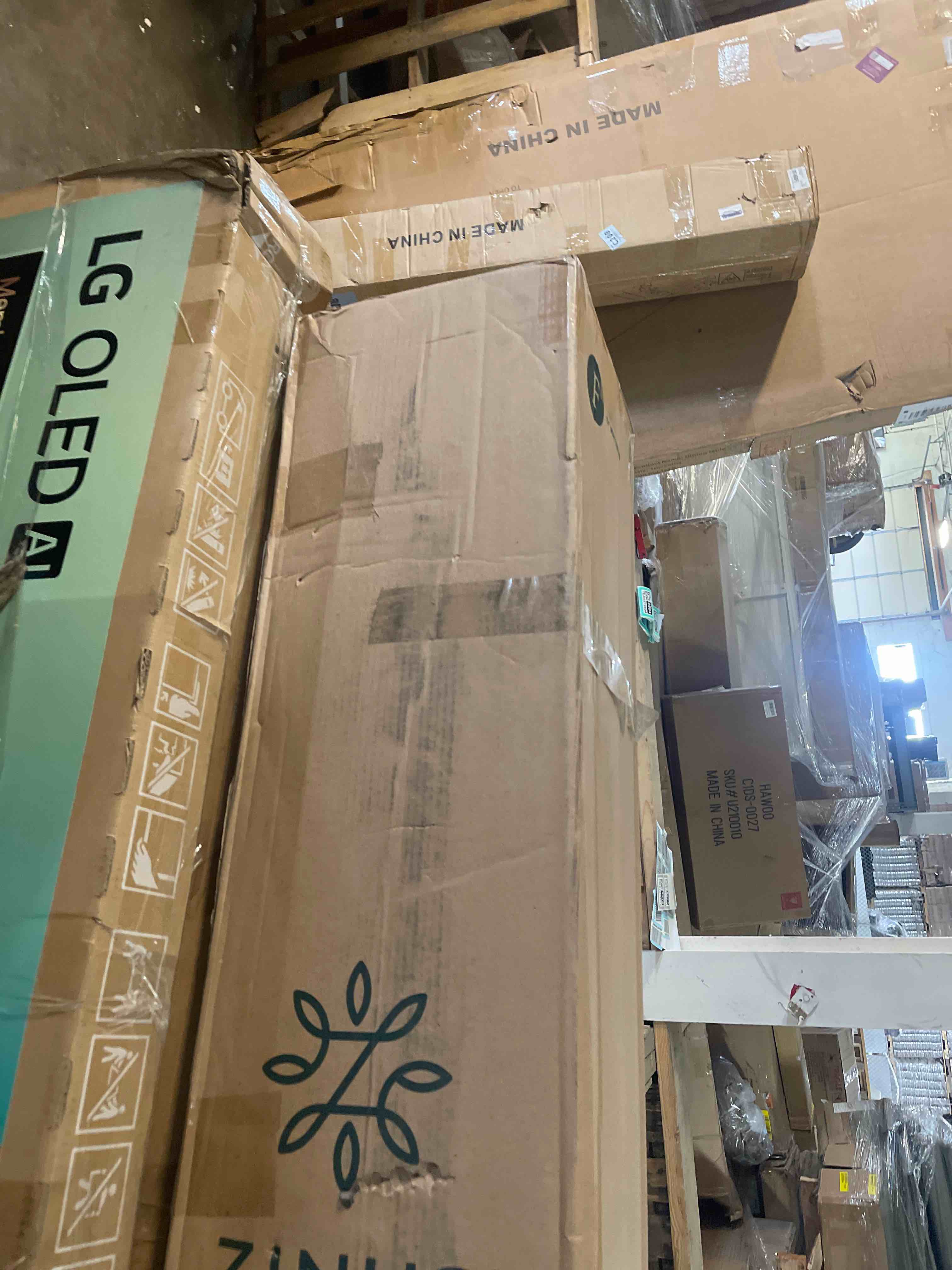 Condition photo showing New/Like New for zinus 8 inch full green tea memory foam mattress [new version], fiberglass free, medium firm feel, zoned pressure relief, certified safe foams & fabric, mattress in a box white full 8" new small box