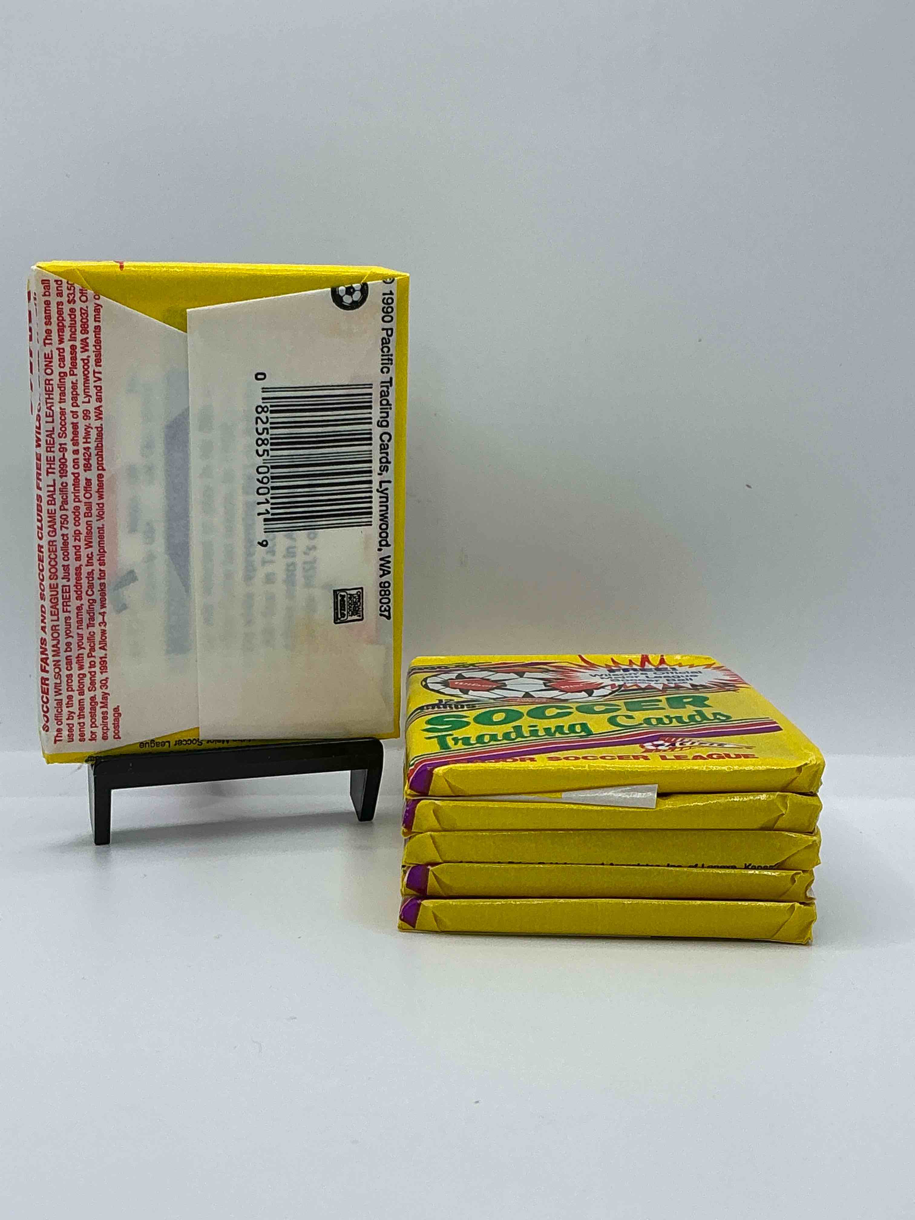 Condition photo showing New/Like New for just in time for the world cup! 1990 soccer card packs, wax packs with 12 cards in each! look for soccer legends!