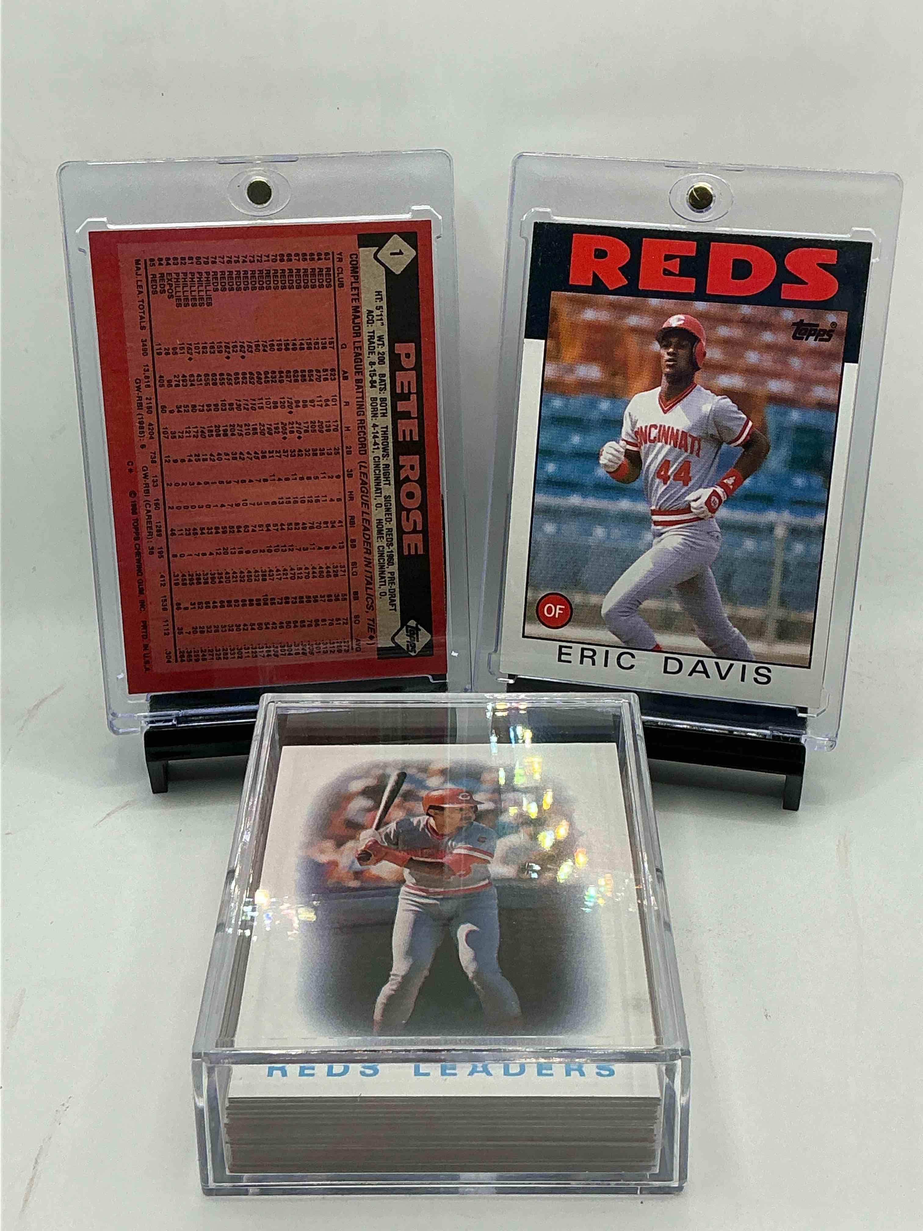 Condition photo showing New/Like New for 1986 reds topps baseball team set! vintage reds lot! barry larkin, eric davis, pete rose & more! 80’s baseball history… cincinnati reds!