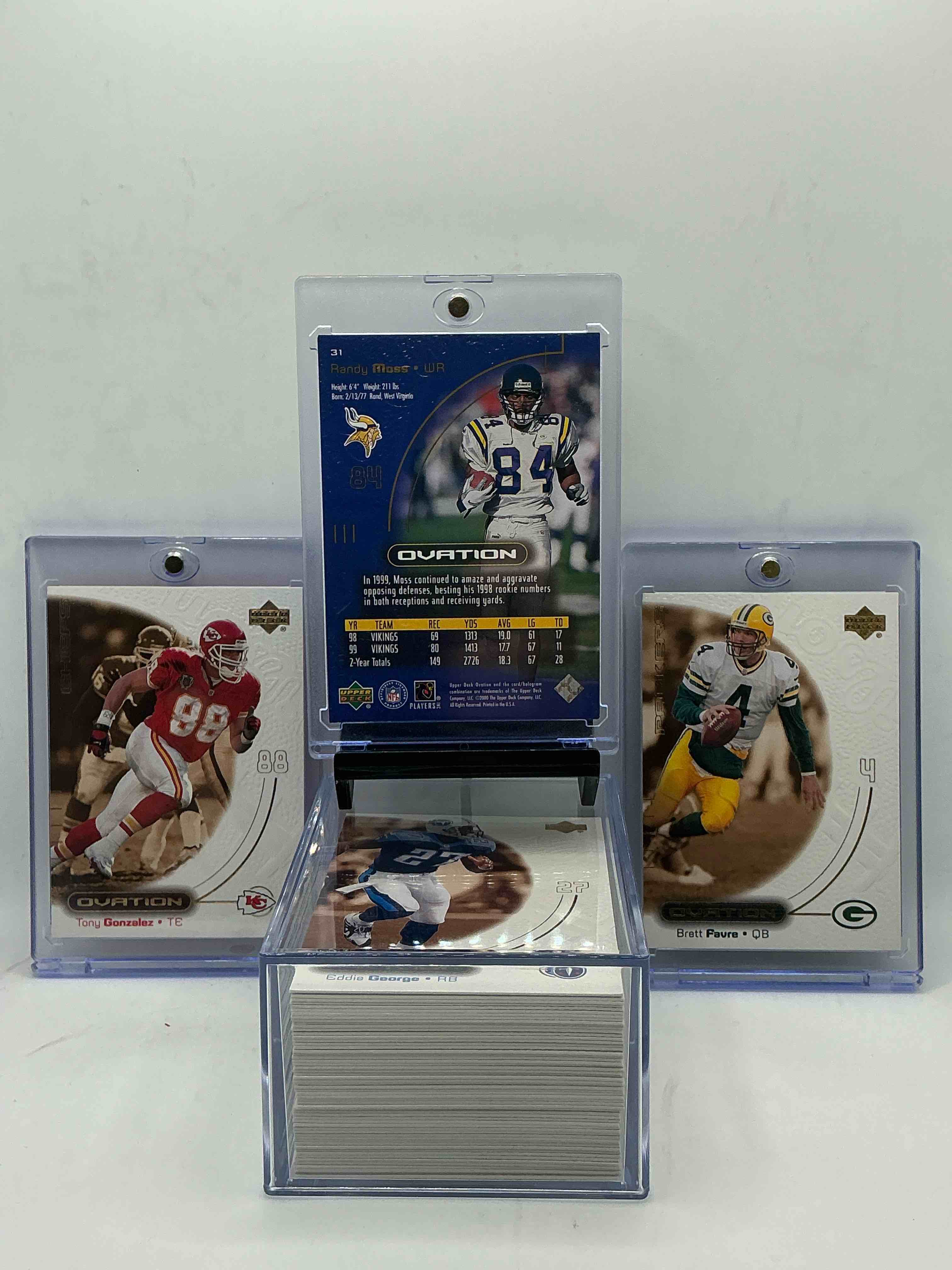 Condition photo showing New/Like New for 2000 early rare randy moss & tony gonzalez! 2000 upper deck ovation! 60 card craziness! all 60 cards included in this super rare collection! all the legends from the late 90’s all included here! brett favre! all the best from the greatest show on turf included! wow!