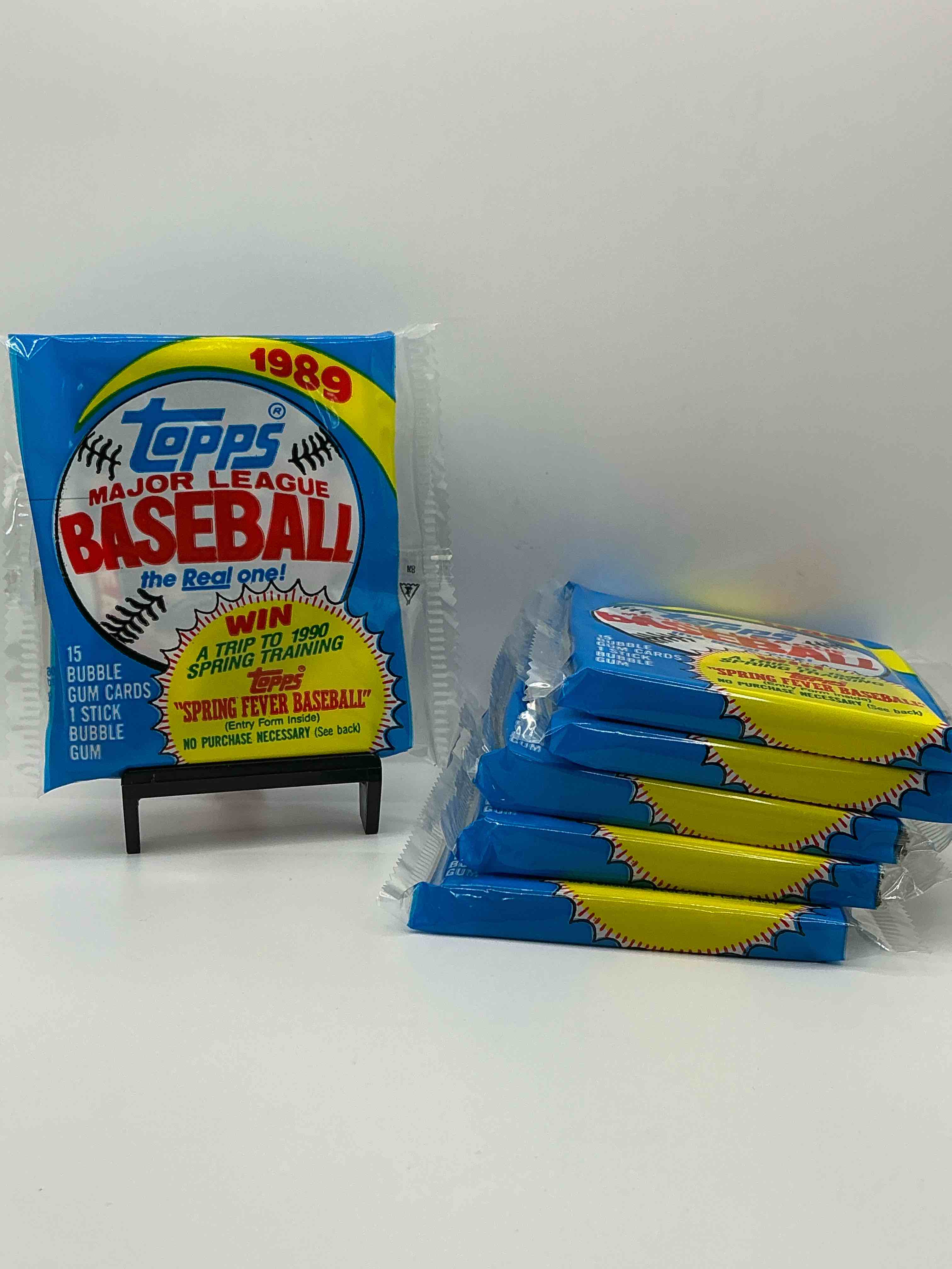 alternate packaging! john smoltz & randy johnson rookies!? 1989 topps baseball unopened sports card wax packs! direct from original retail case! search for valuable ken griffey jr. & randy johnson rookie cards as well as valuable bo jackson