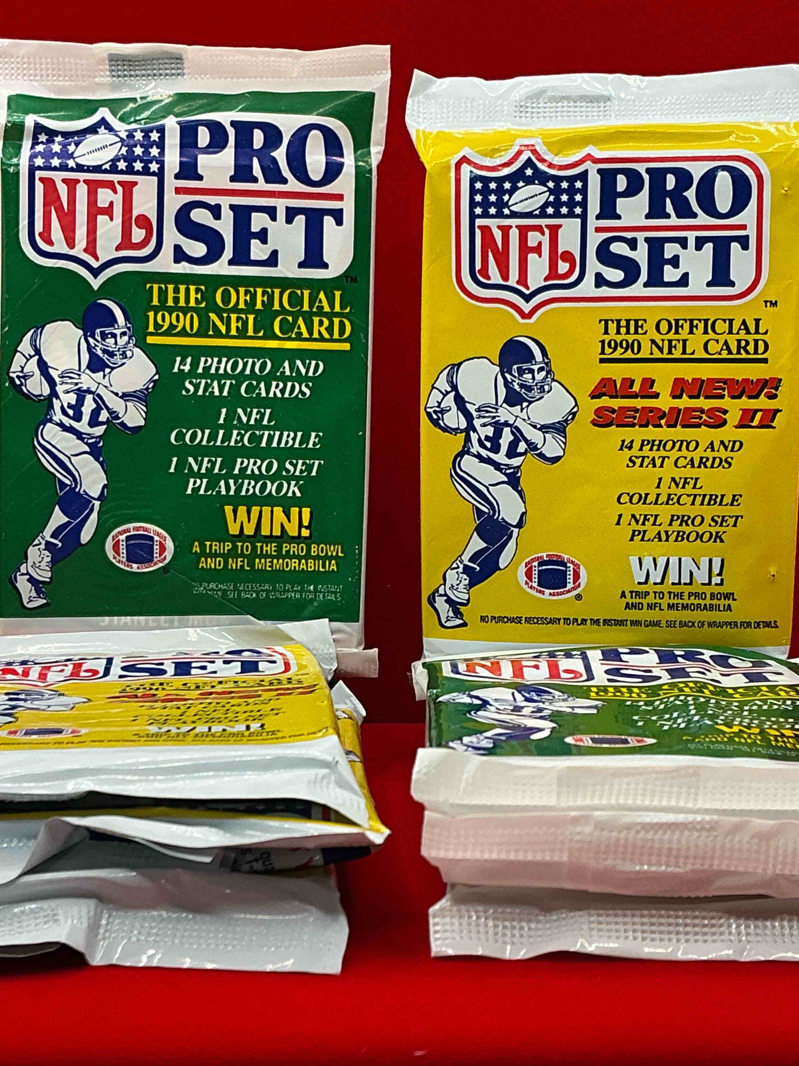 Wow! 1990 Pro Set Football Sealed Card Packs, Series I & II, Direct From Original Retail Case!Highly Sought After By Collectors As This Year Is Loaded With High Profile Cards!Search For Cards From Barry Sanders, Deion Sanders, Troy Aikman, Michael Irvin & Much More! Getting Hard To Find!