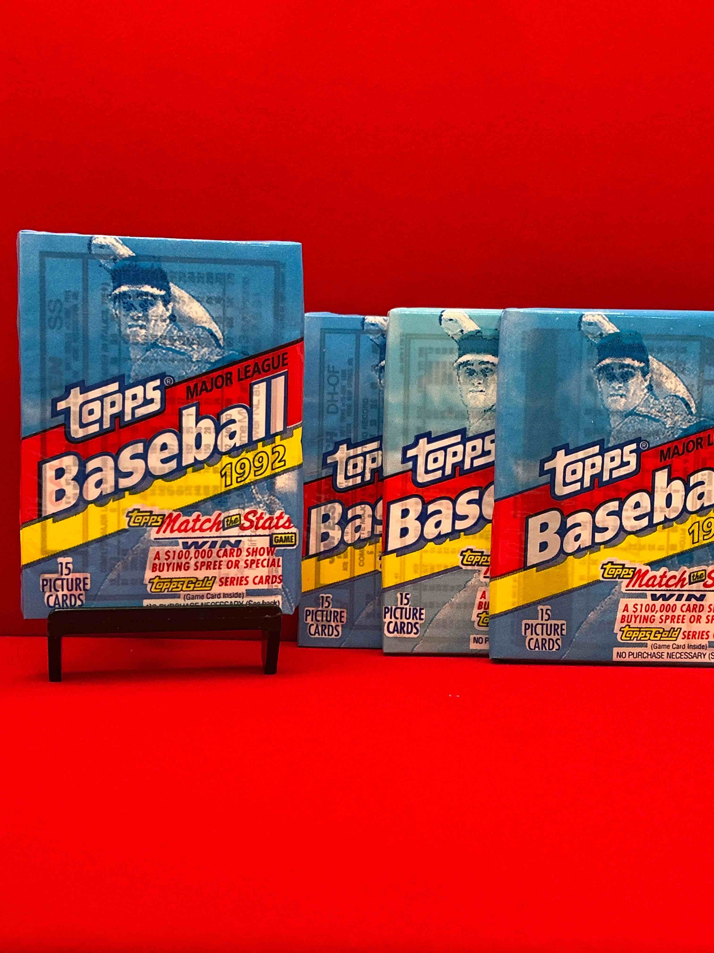 1992 Topps Baseball Gold! Rare 15 Cards Per Pack, With The Possibility For Some BIG Names Inside! Search For Nolan Ryan, Ken Griffey Jr, Don Mattingly & More!Crazy 1992 Topps Baseball Gold!