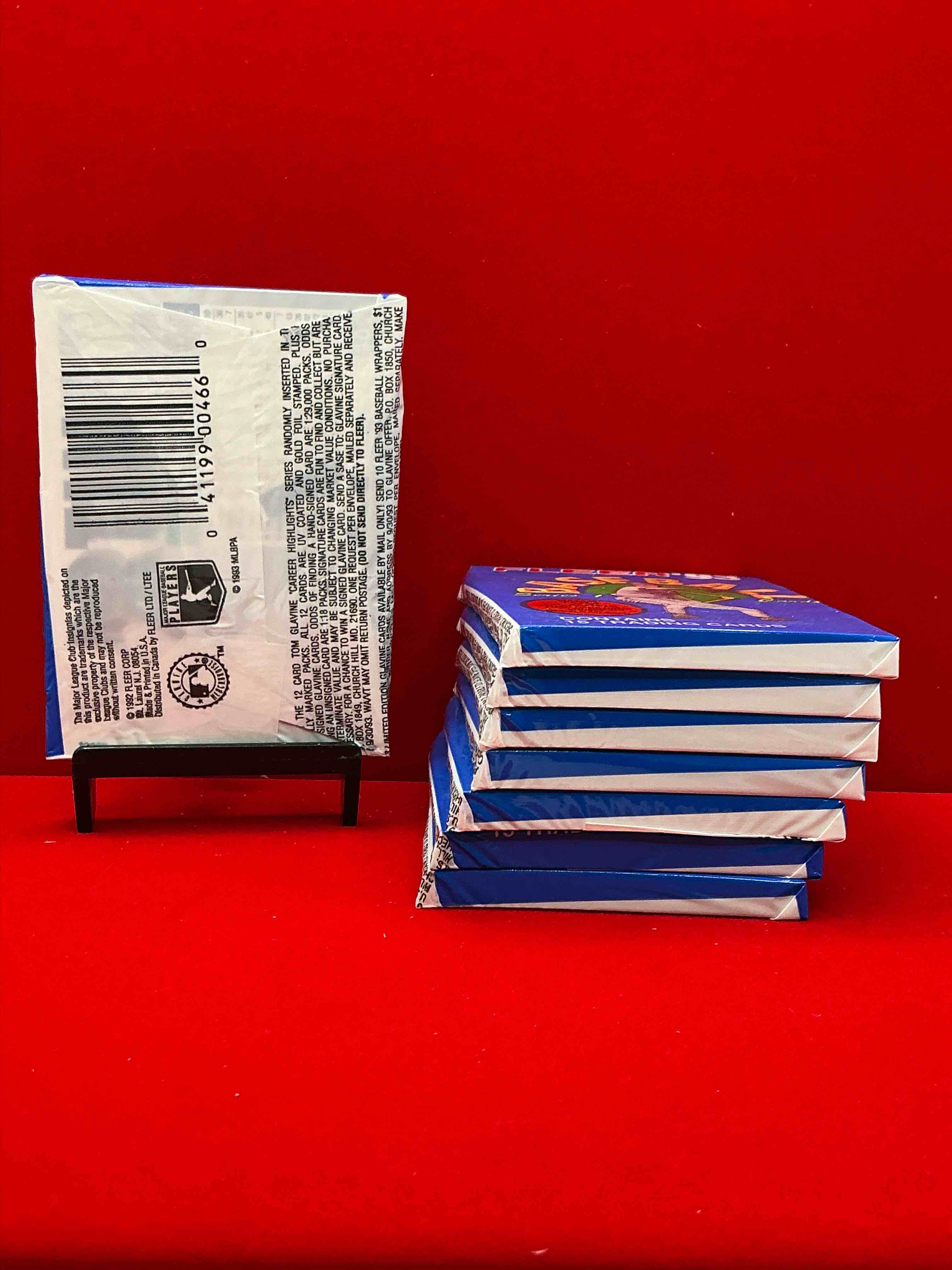 Condition photo showing New/Like New for tom glavine!?  limited edition subsets!? 1993 fleer ultra baseball card packs! search for legends & rare subsets look for ken griffey jr, nolan ryan, don mattingly & more!