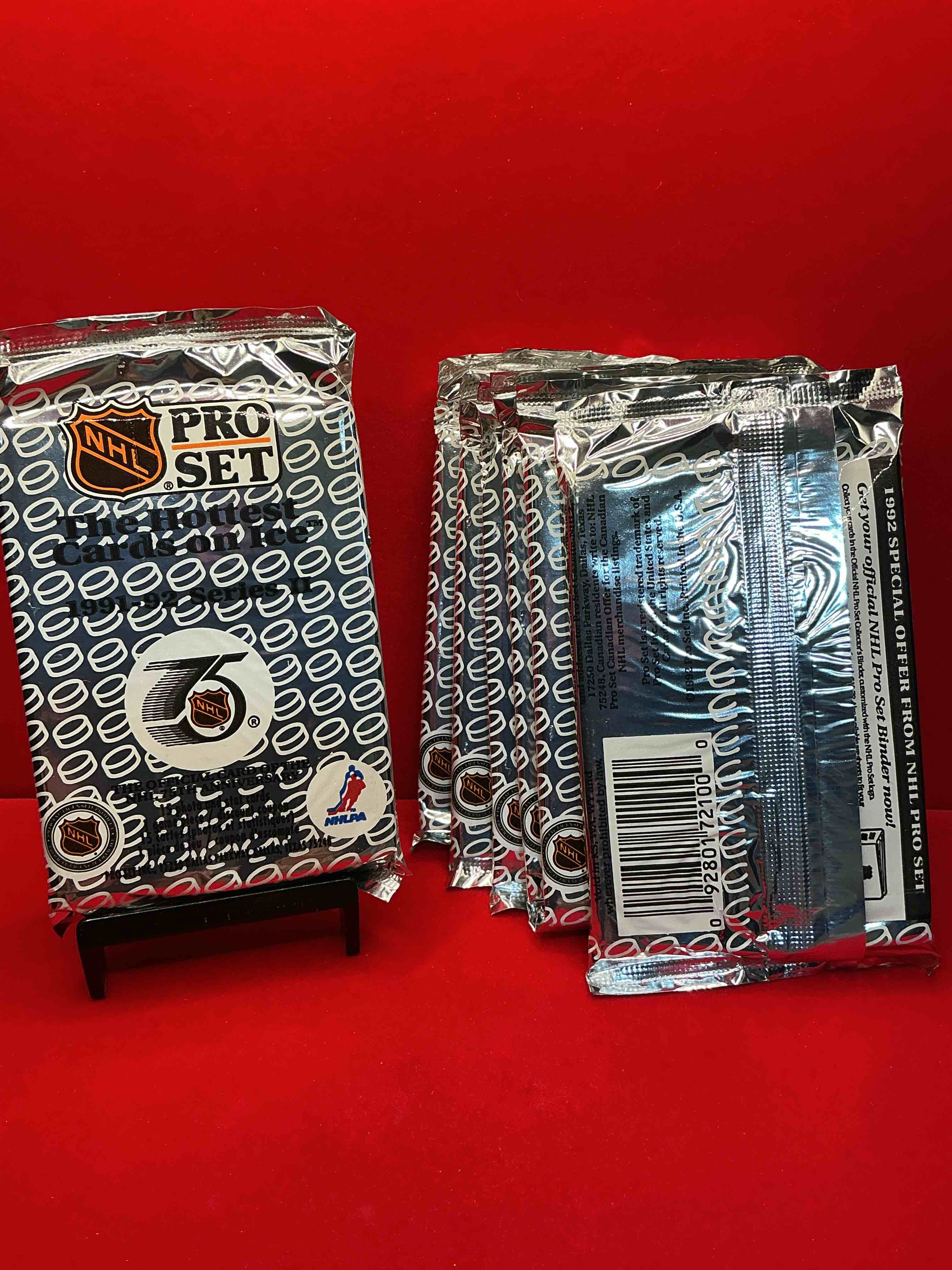 Condition photo showing New/Like New for 1991 nhl pro set series ii “the hottest cards of the ice”! look for some of you’re favorite nhl stars from the 90’s! 