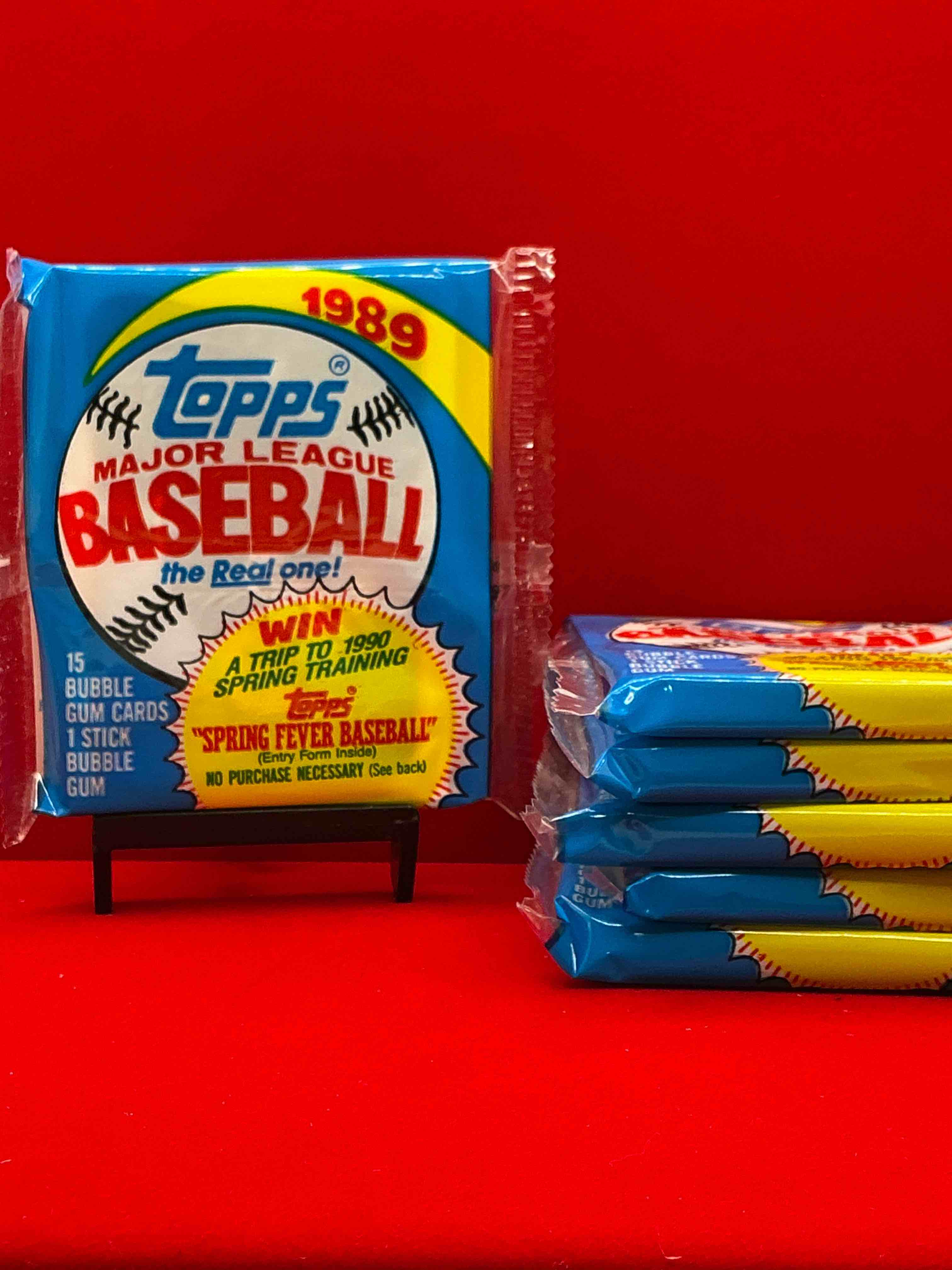 Alternate Packaging! John Smoltz & Randy Johnson Rookies!? 1989 Topps Baseball Unopened Sports Card Wax Packs! Direct From Original Retail Case! Search For Valuable Ken Griffey Jr. & Randy Johnson Rookie Cards As Well As Valuable Bo Jackson