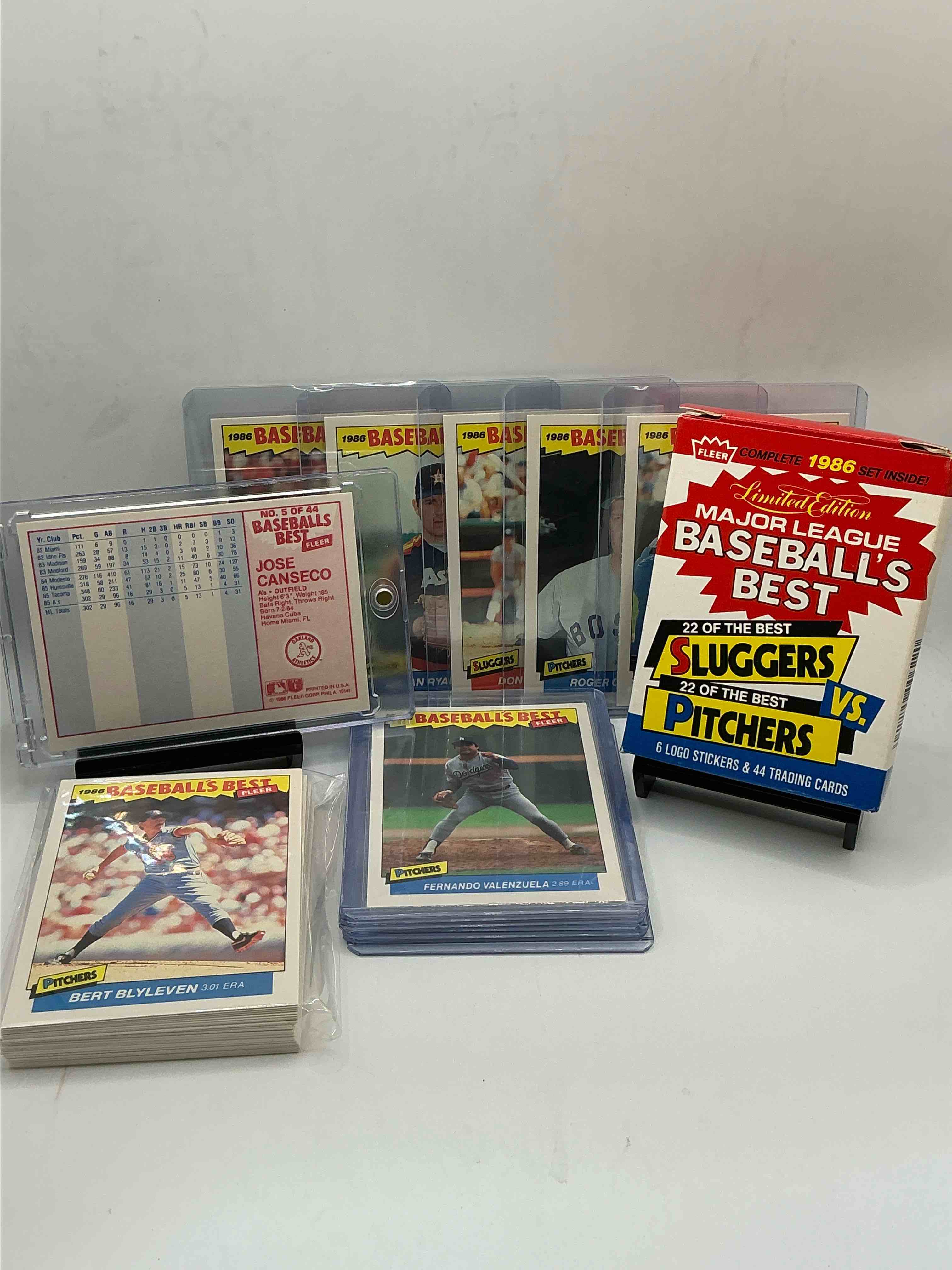 Condition photo showing New/Like New for limited edition fleer major league baseball sluggers vs pitchers set! complete 1986 set inside! wow! unopened! fleer complete wade boggs, george brett, tony gwynn, jose canseco & more!