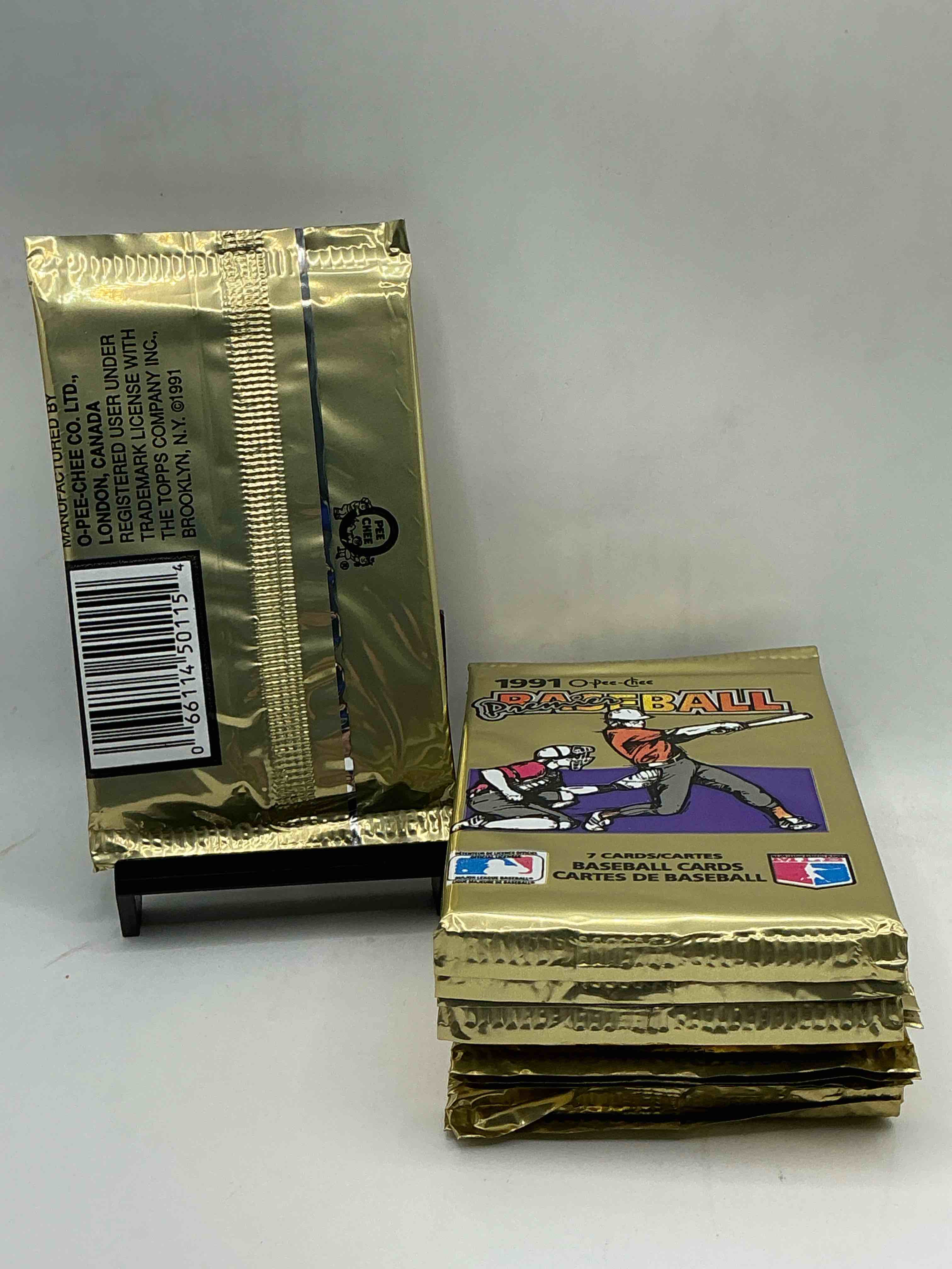 Condition photo showing New/Like New for 1991 premier baseball o-pee-chee unopened packs, direct from box! rare canadian sports cards with the chance for some great cards inside! baseball extravaganza!