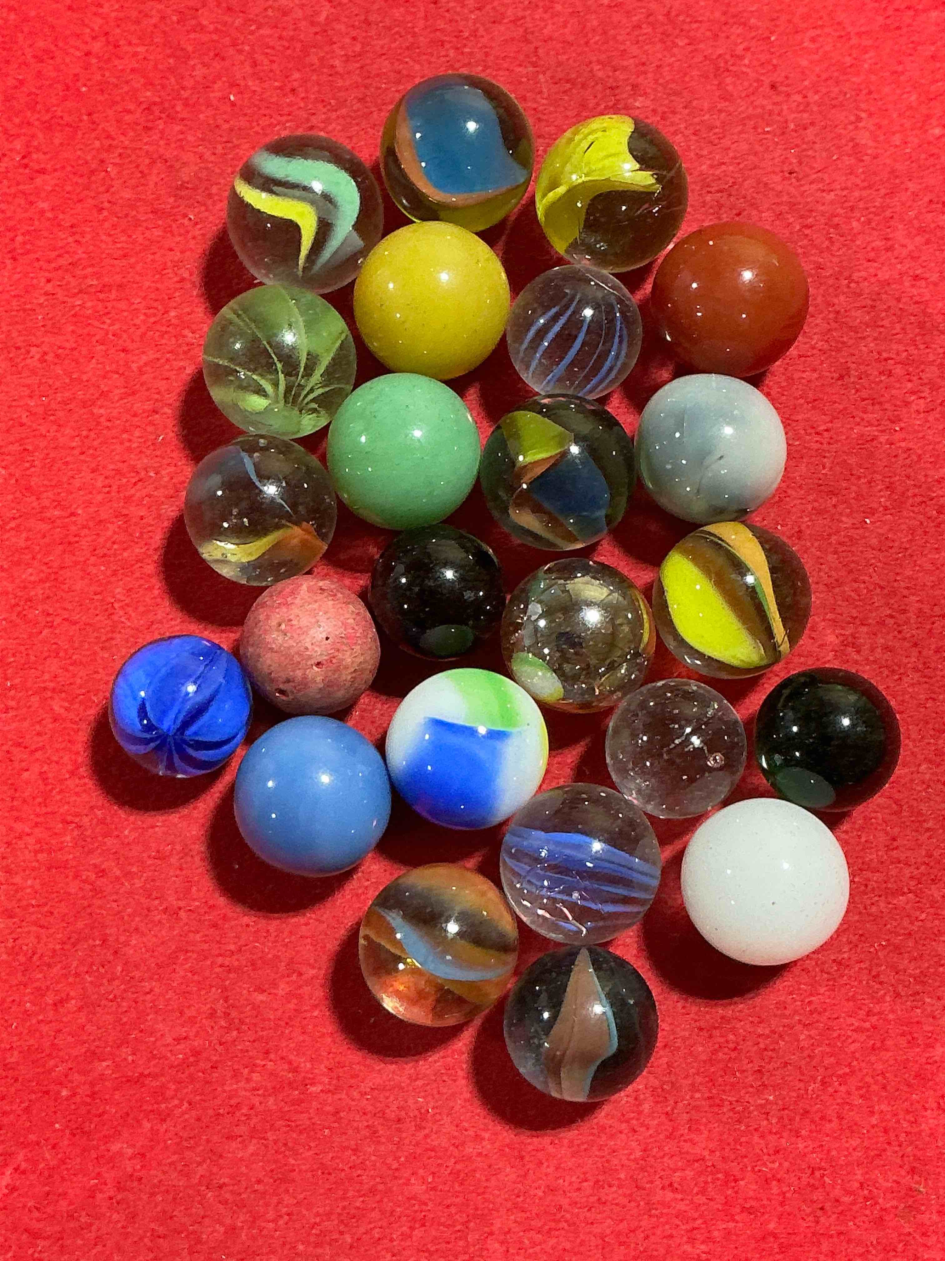 antique glass marbles! genuine stunning marbles lot, some marbles made between the years 1925-1965 & some may be made with uranium! some may are great depression era & even earlier! gorgeous, authentic pieces of history!