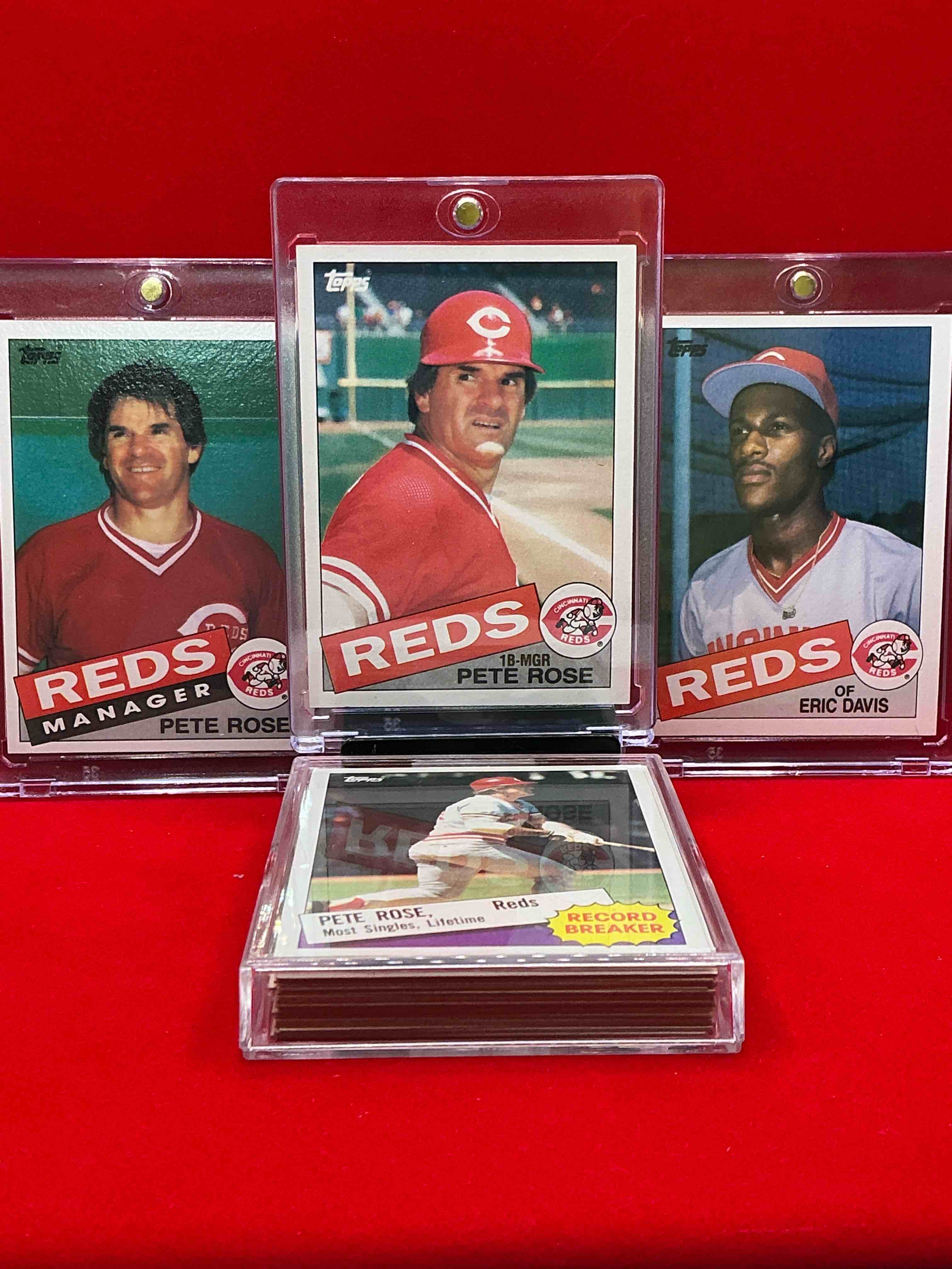 pete rose card! 1985 topps baseball reds complete set! 29 card reds! legends like pete rose, barry larkin, dave concepcion & so many more!