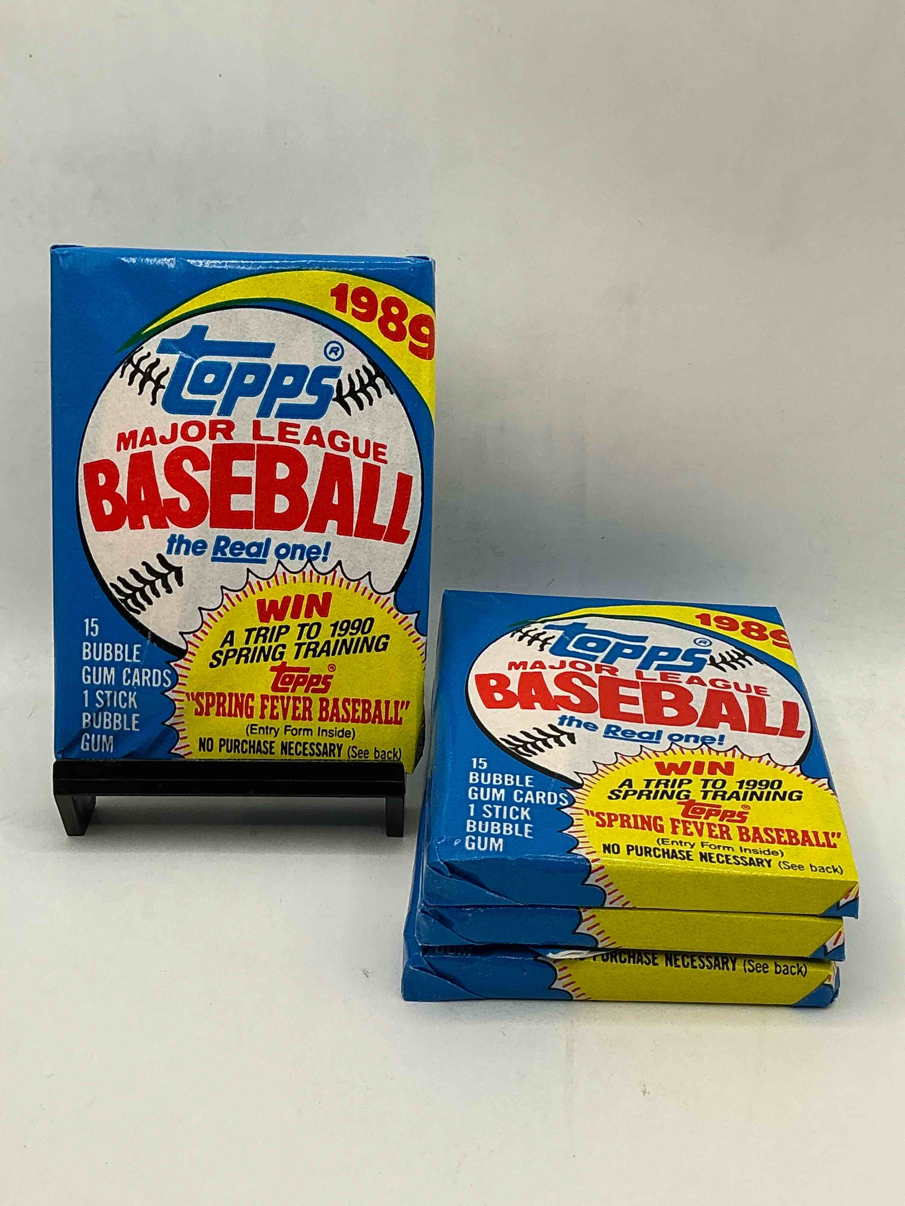 john smoltz & randy johnson rookies!? 1989 topps baseball unopened sports card wax packs! direct from original retail case! search for valuable ken griffey jr. & randy johnson rookie cards as well as valuable bo jackson